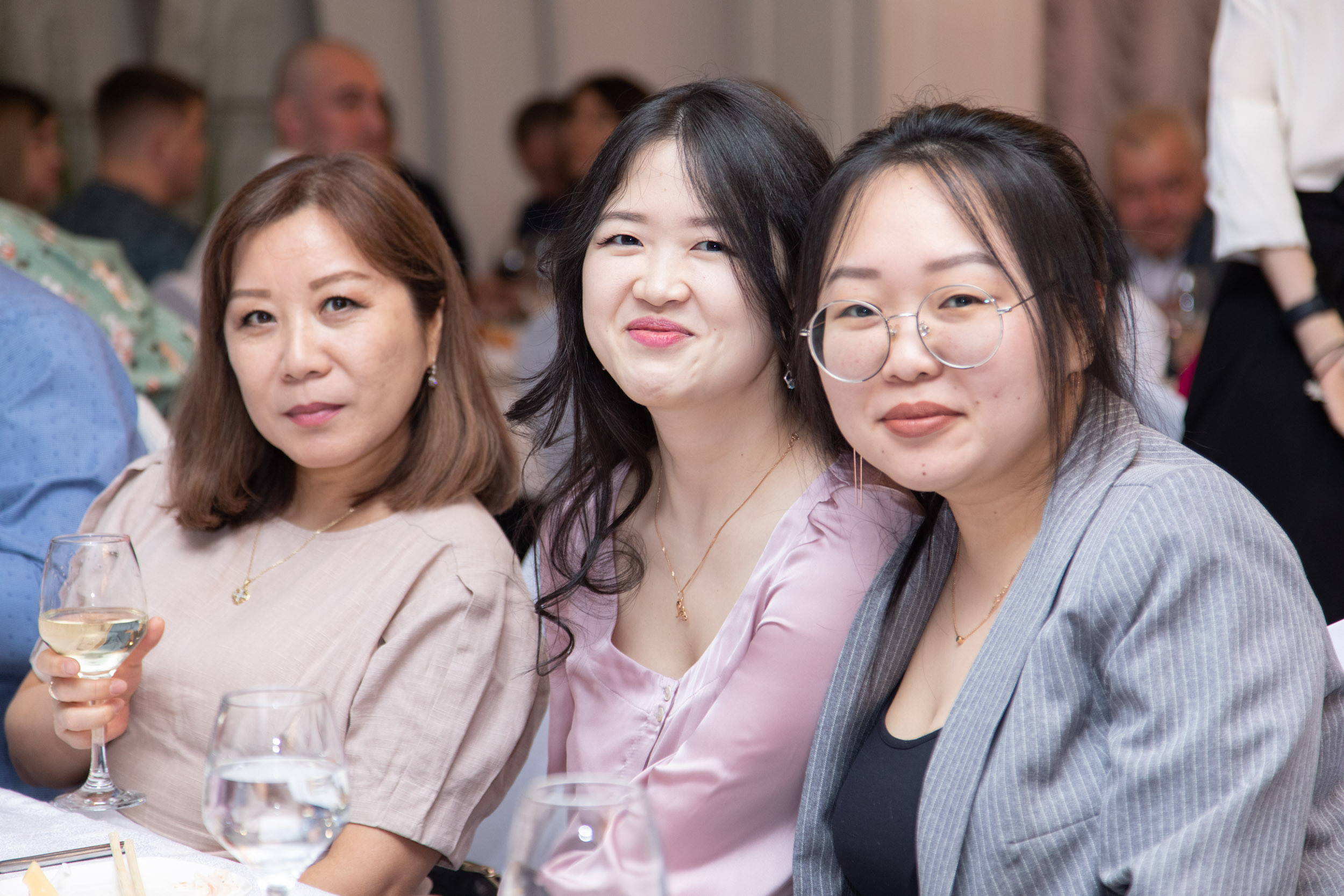 Юбилей в ресторане. Школьный и детский фотограф в Южно-Сахалинске Анастасия Лескова