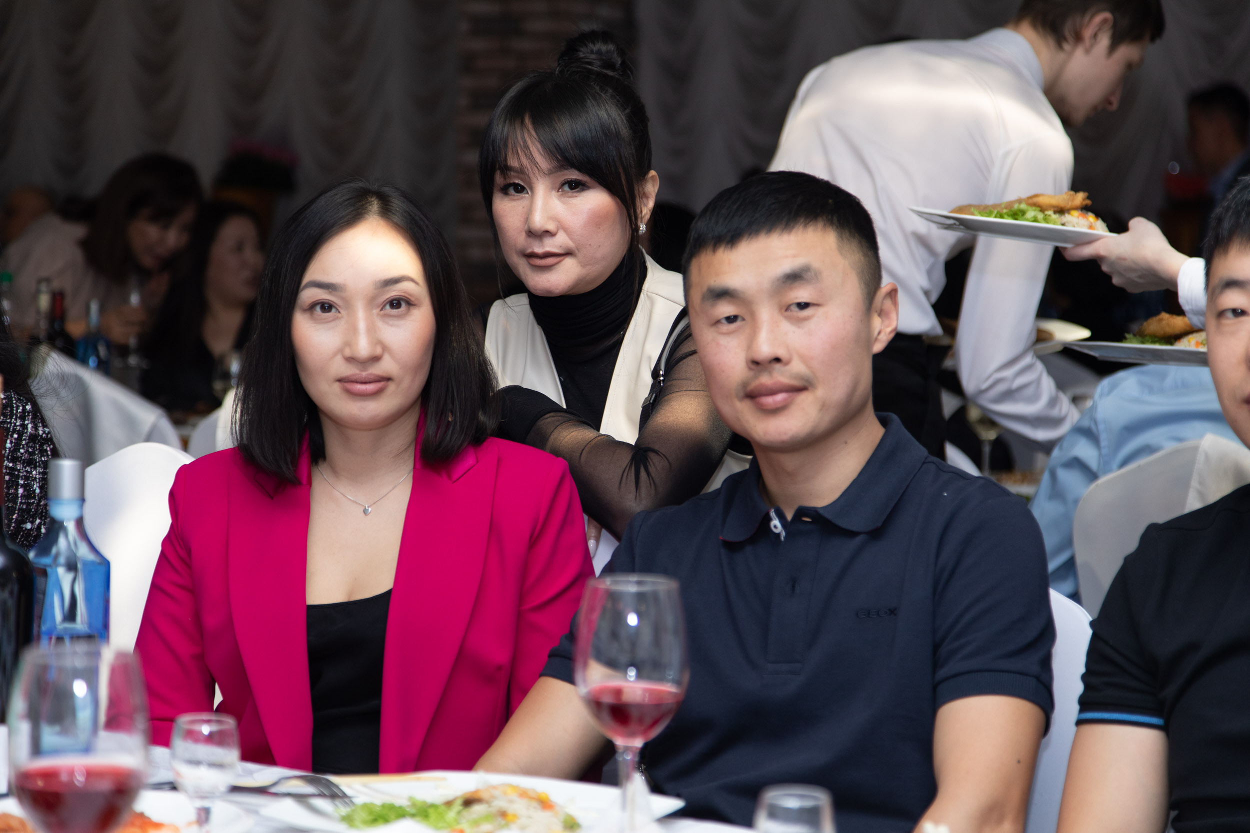 Юбилей в ресторане. Школьный и детский фотограф в Южно-Сахалинске Анастасия Лескова