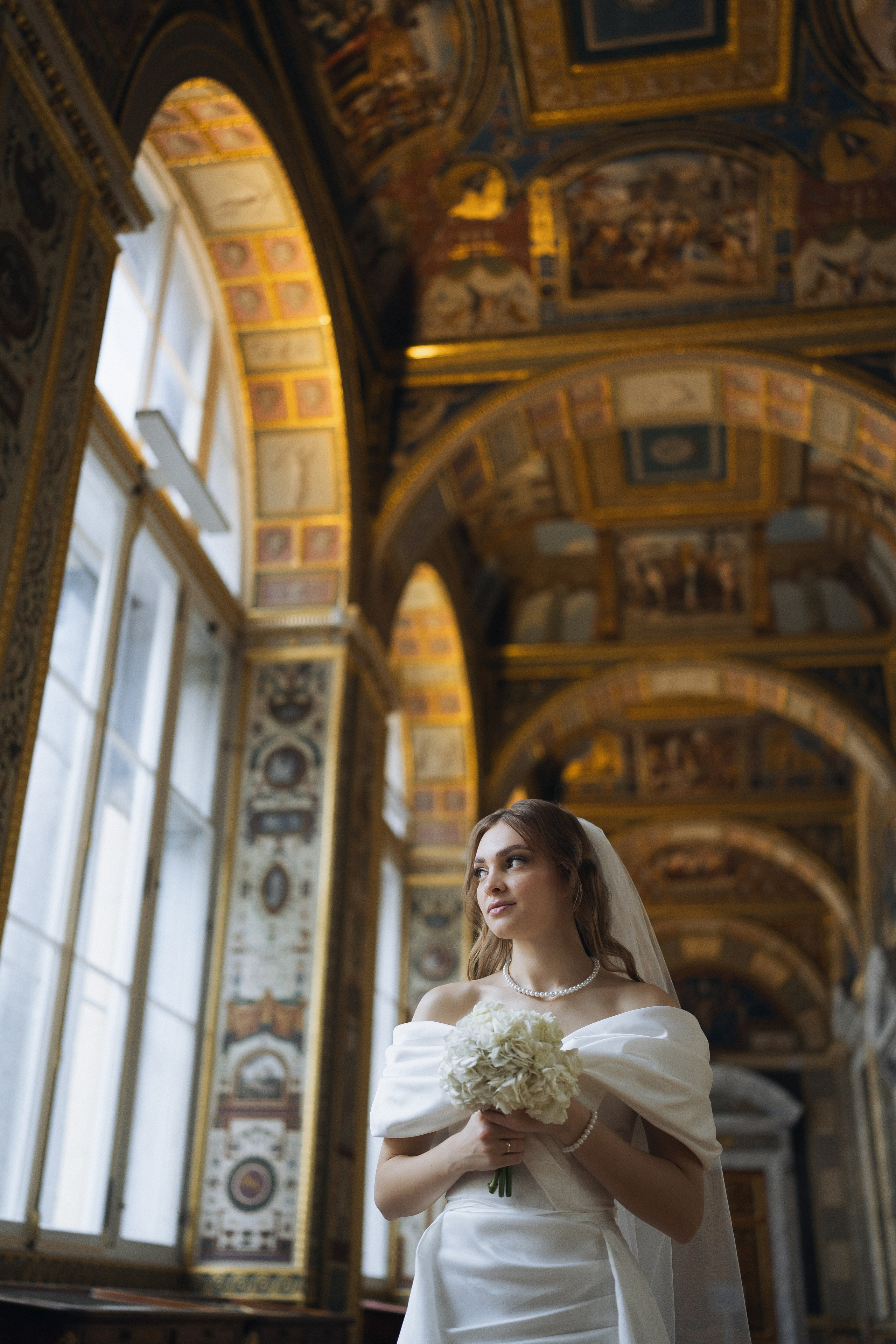 Дмитрий и Кира (Эрмитаж). Свадебный фотограф в Санкт-Петербурге