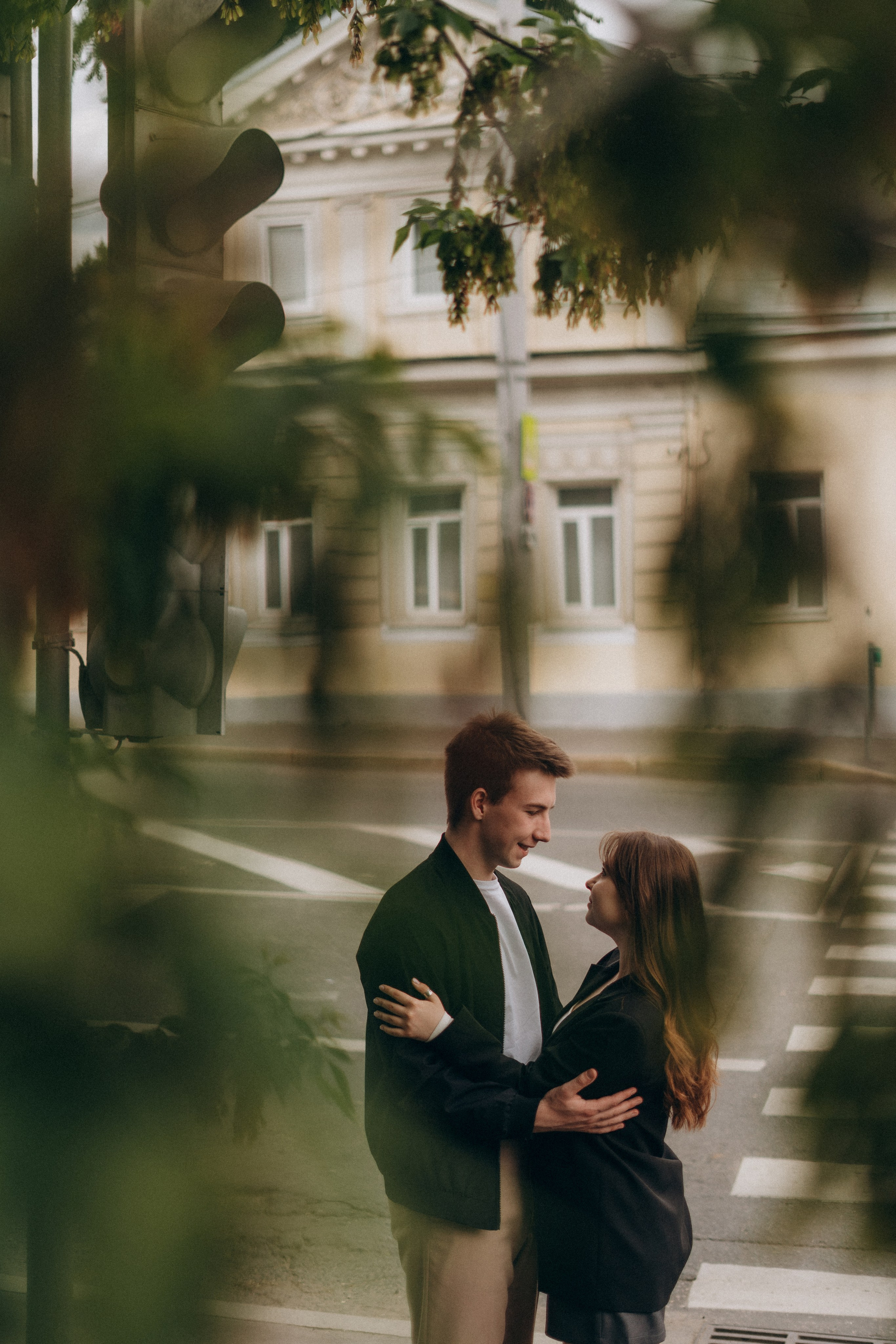 Юля и Даня | Прогулка по улицам Москвы. Фотограф Москва Виктория-Антуанетта