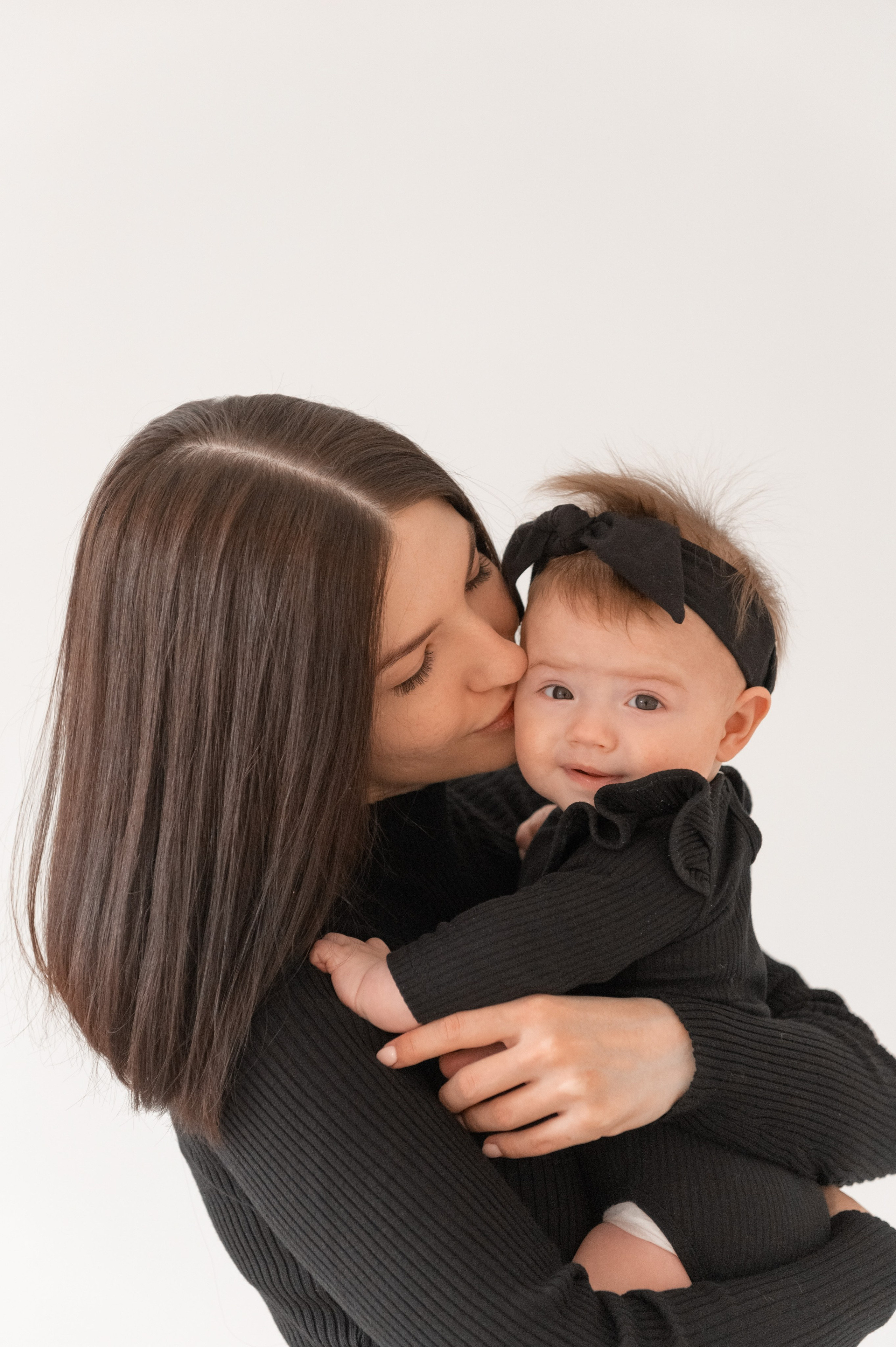 Яна Фарид и Аделина. Семейный и женский фотограф, контент фотосессия в Екатеринбурге