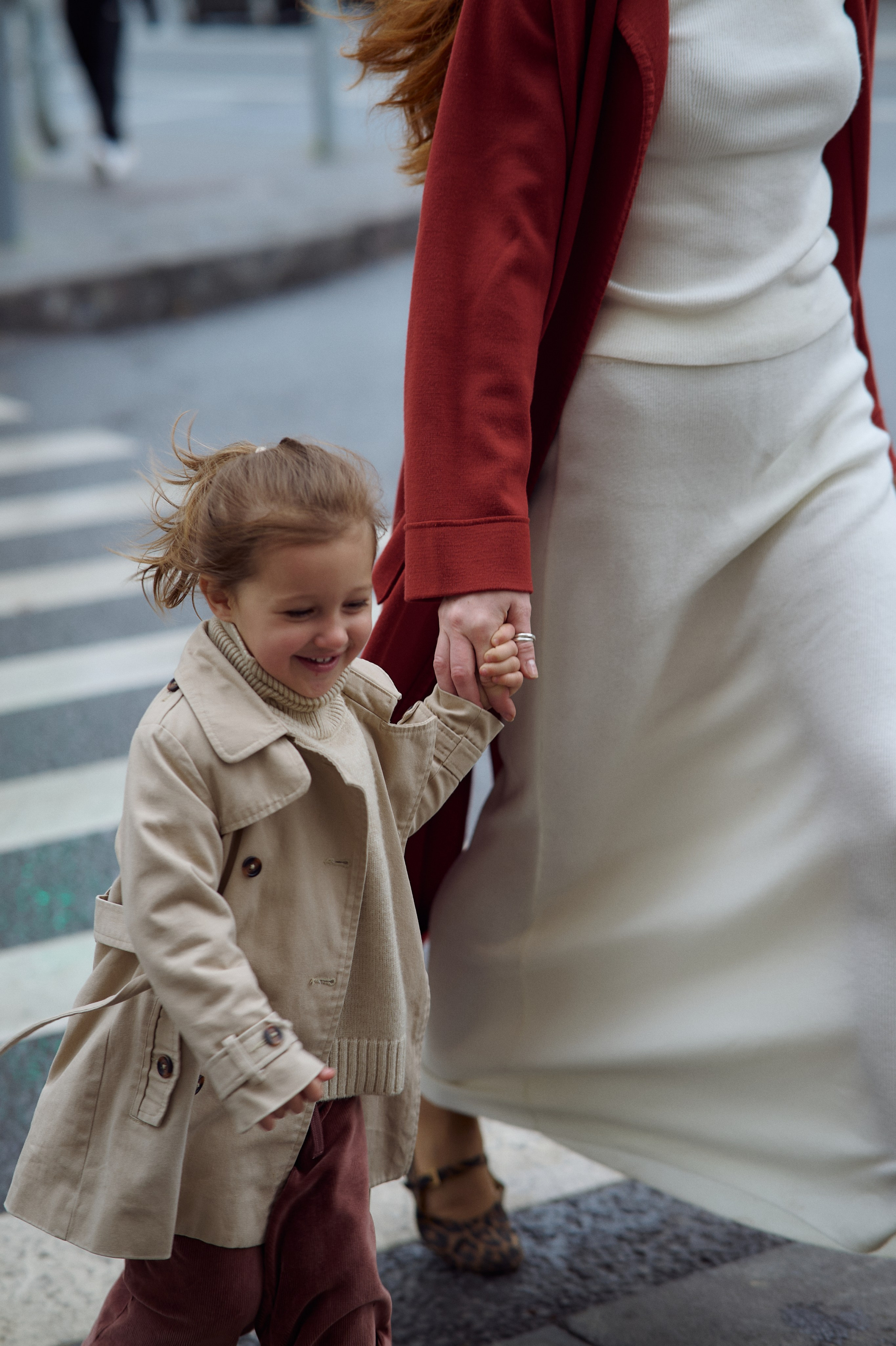 Рита и Кира. Прогулка по центру. Семейный и свадебный lifestyle-фотограф в Москве Мария Петрова