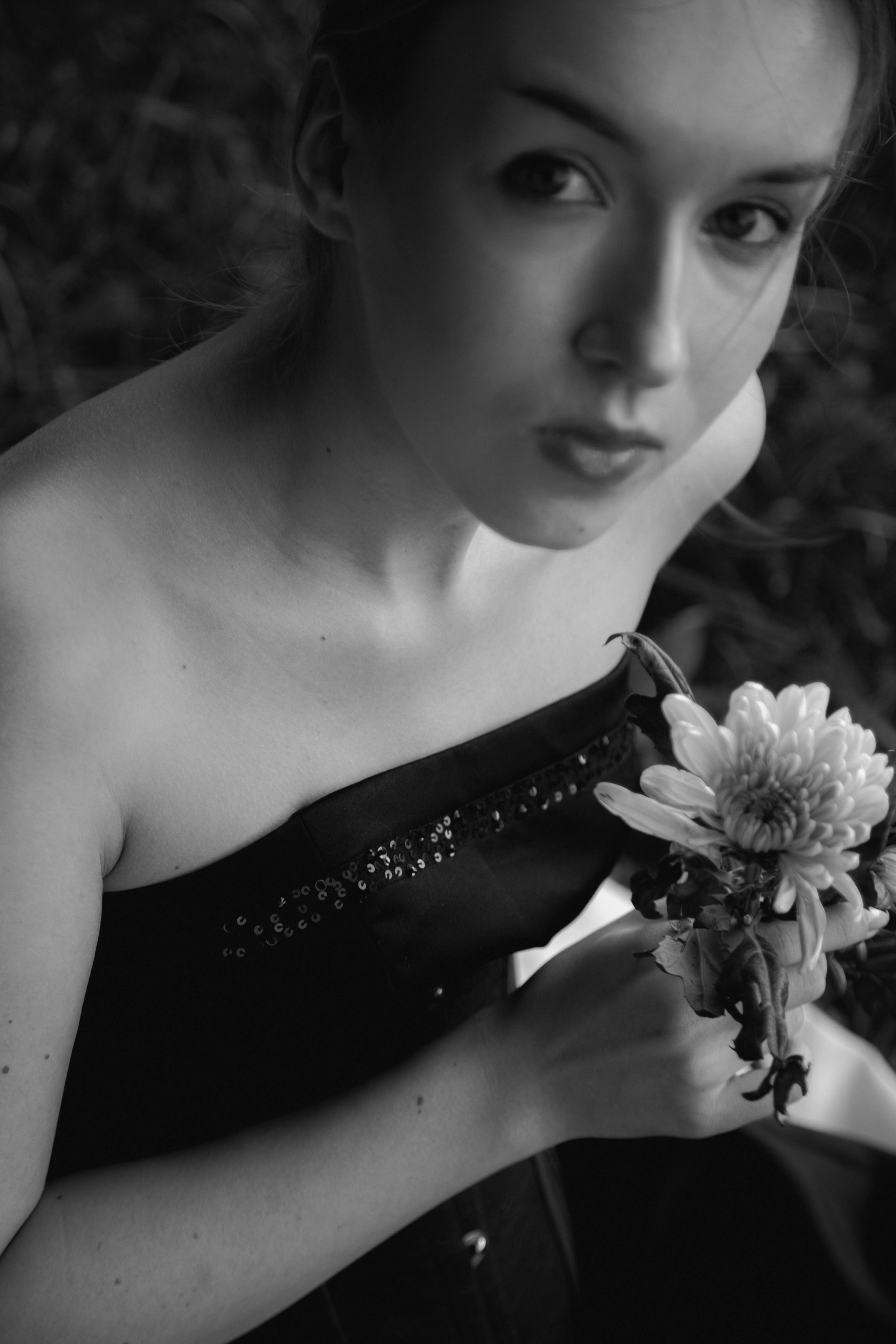 Black dress. DINA MOREVA photography