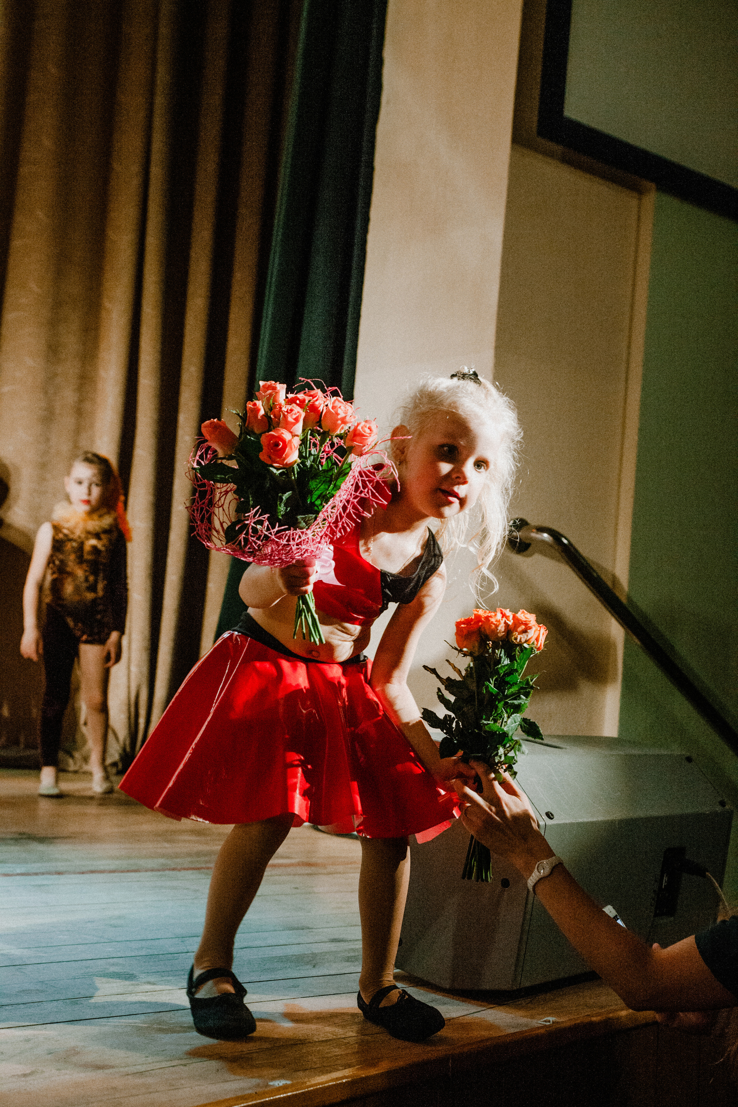 Детский танцевальный концерт. Фотограф на крещение и венчание в Нижнем Новгороде.Свадебный Фотограф