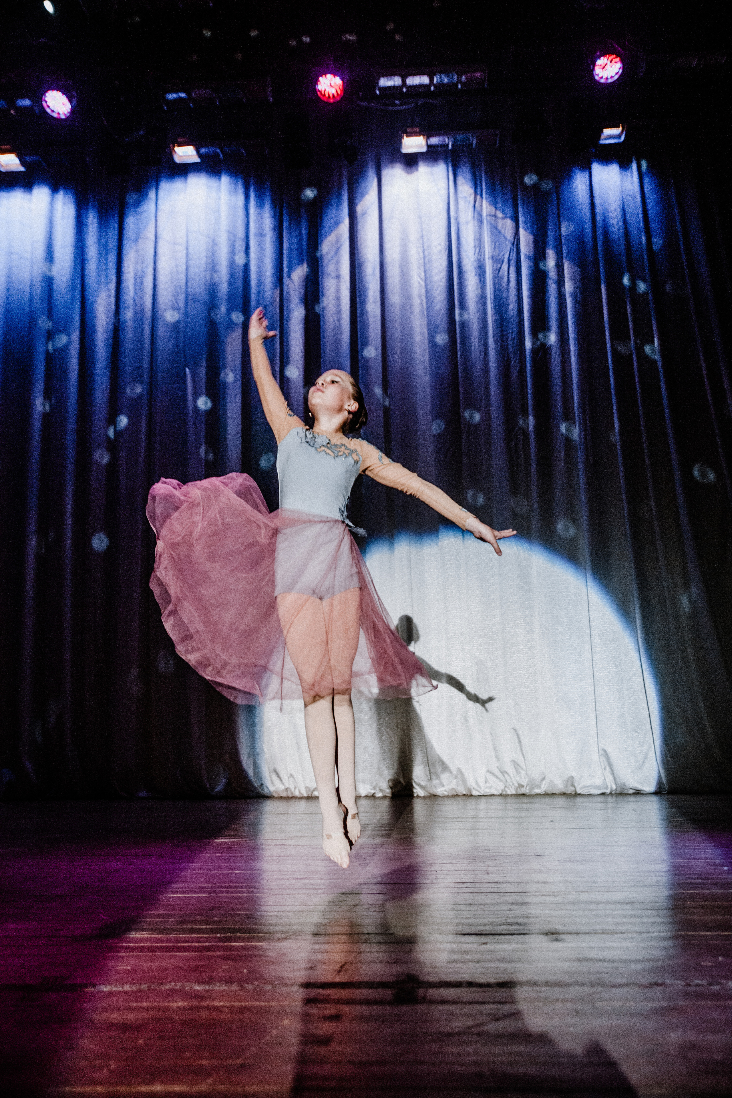 Детский танцевальный концерт. Фотограф на крещение и венчание в Нижнем Новгороде.Свадебный Фотограф