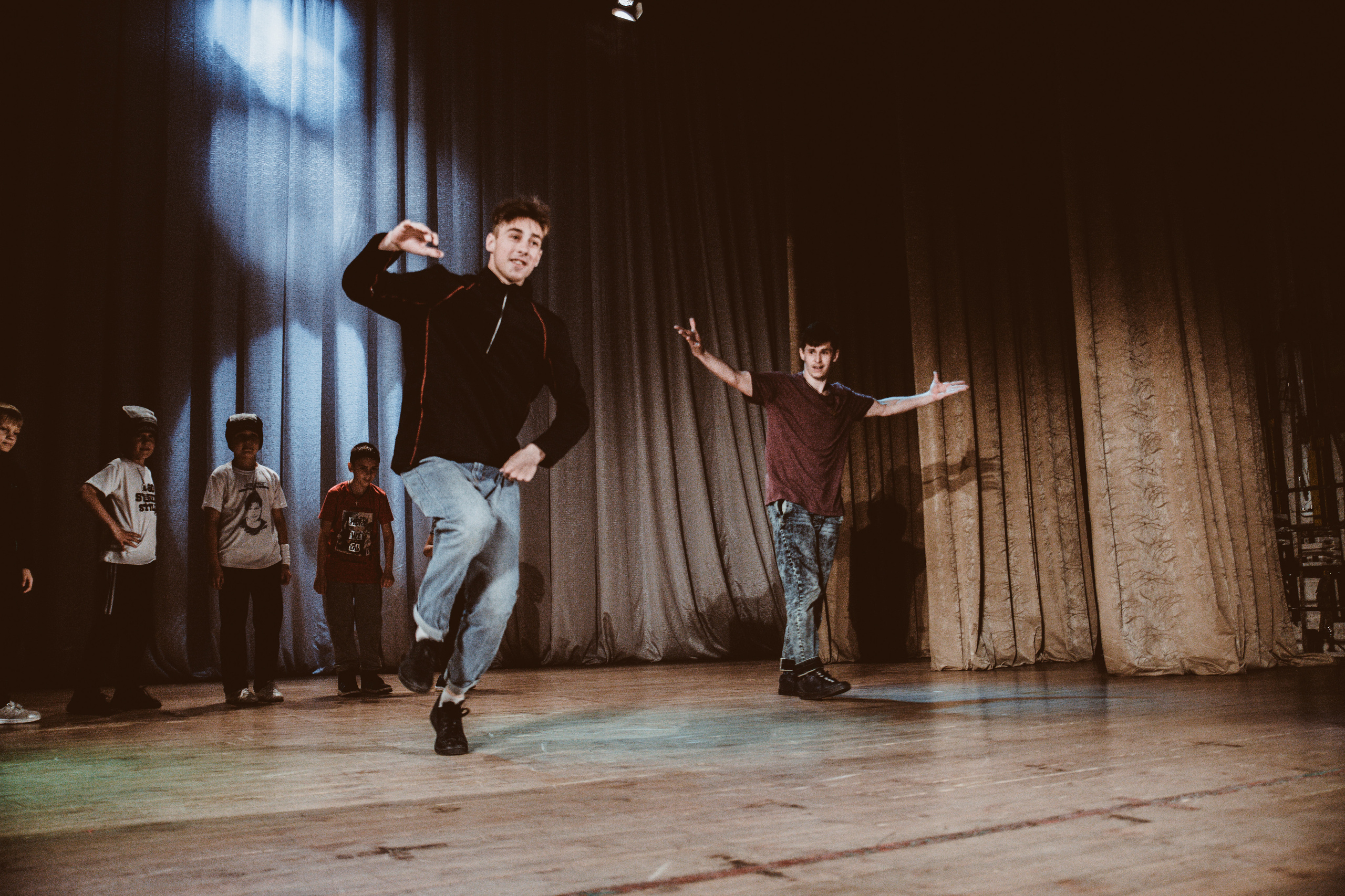 Детский танцевальный концерт. Фотограф на крещение и венчание в Нижнем Новгороде.Свадебный Фотограф