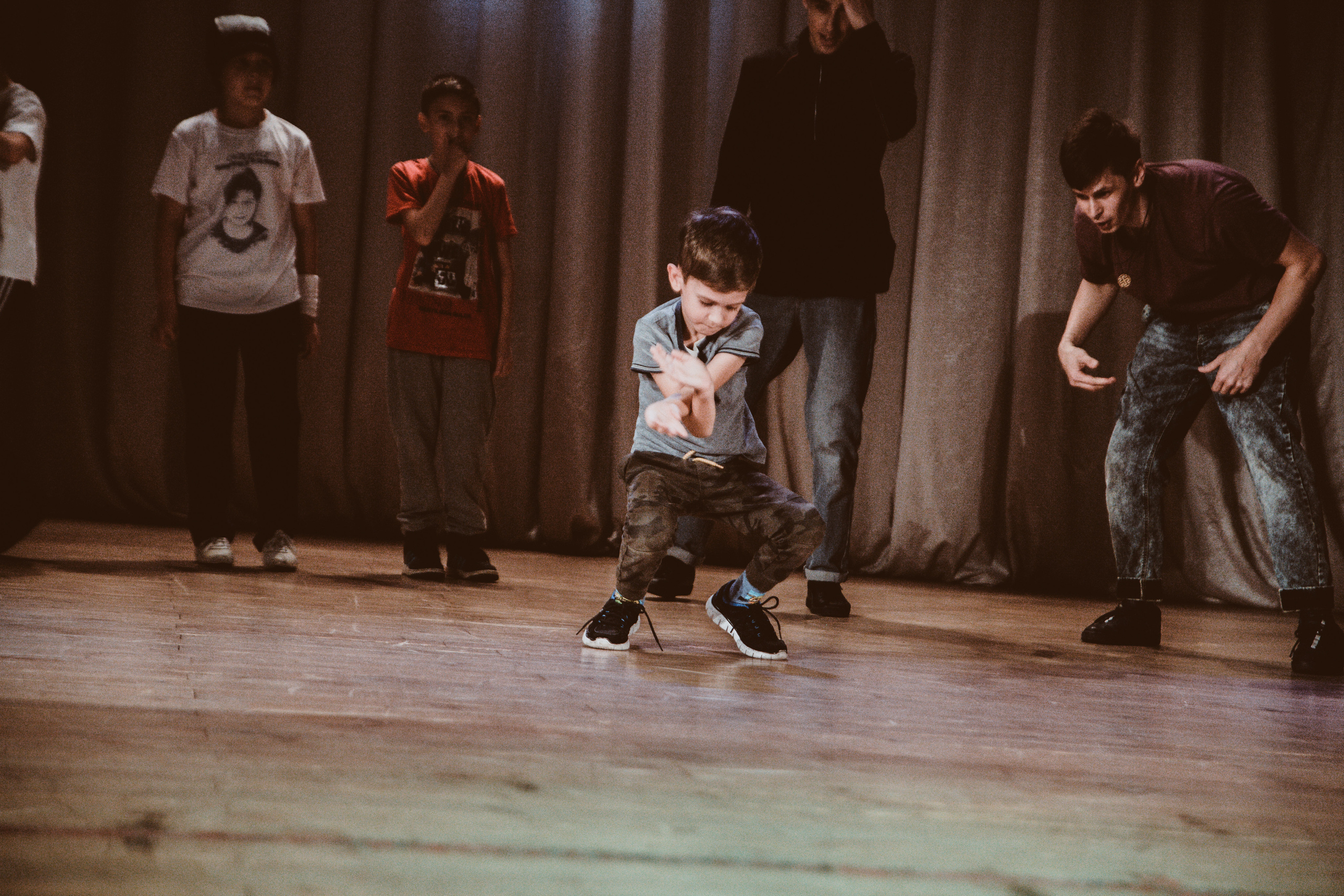 Детский танцевальный концерт. Фотограф на крещение и венчание в Нижнем Новгороде.Свадебный Фотограф