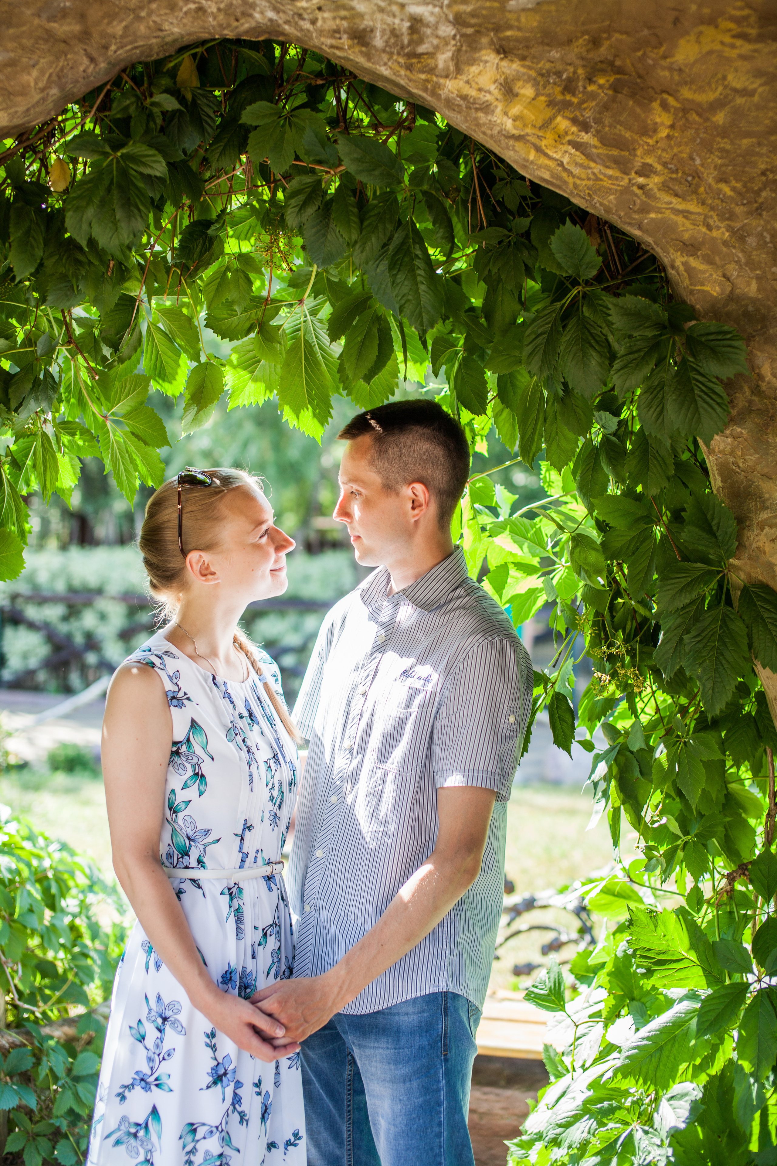 Семейная прогулка в парке. Фотограф на крещение и венчание в Нижнем Новгороде.Свадебный Фотограф