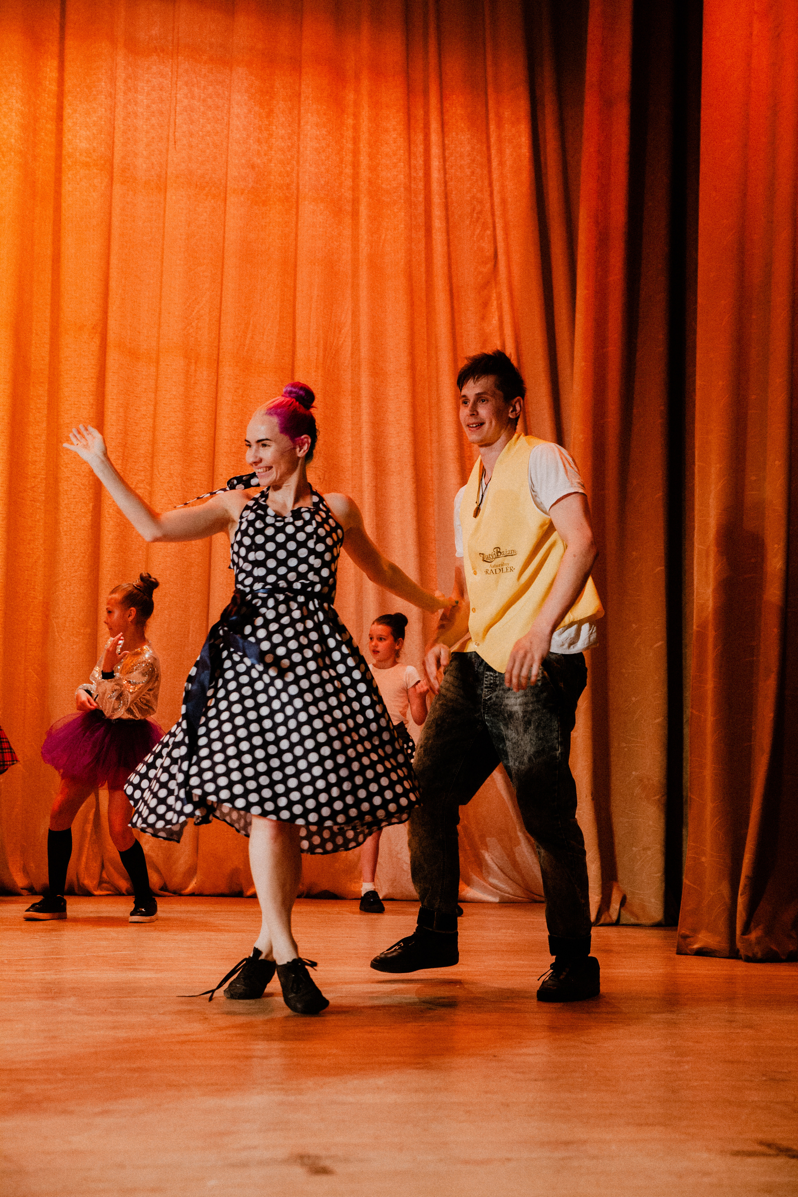 Детский танцевальный концерт. Фотограф на крещение и венчание в Нижнем Новгороде.Свадебный Фотограф