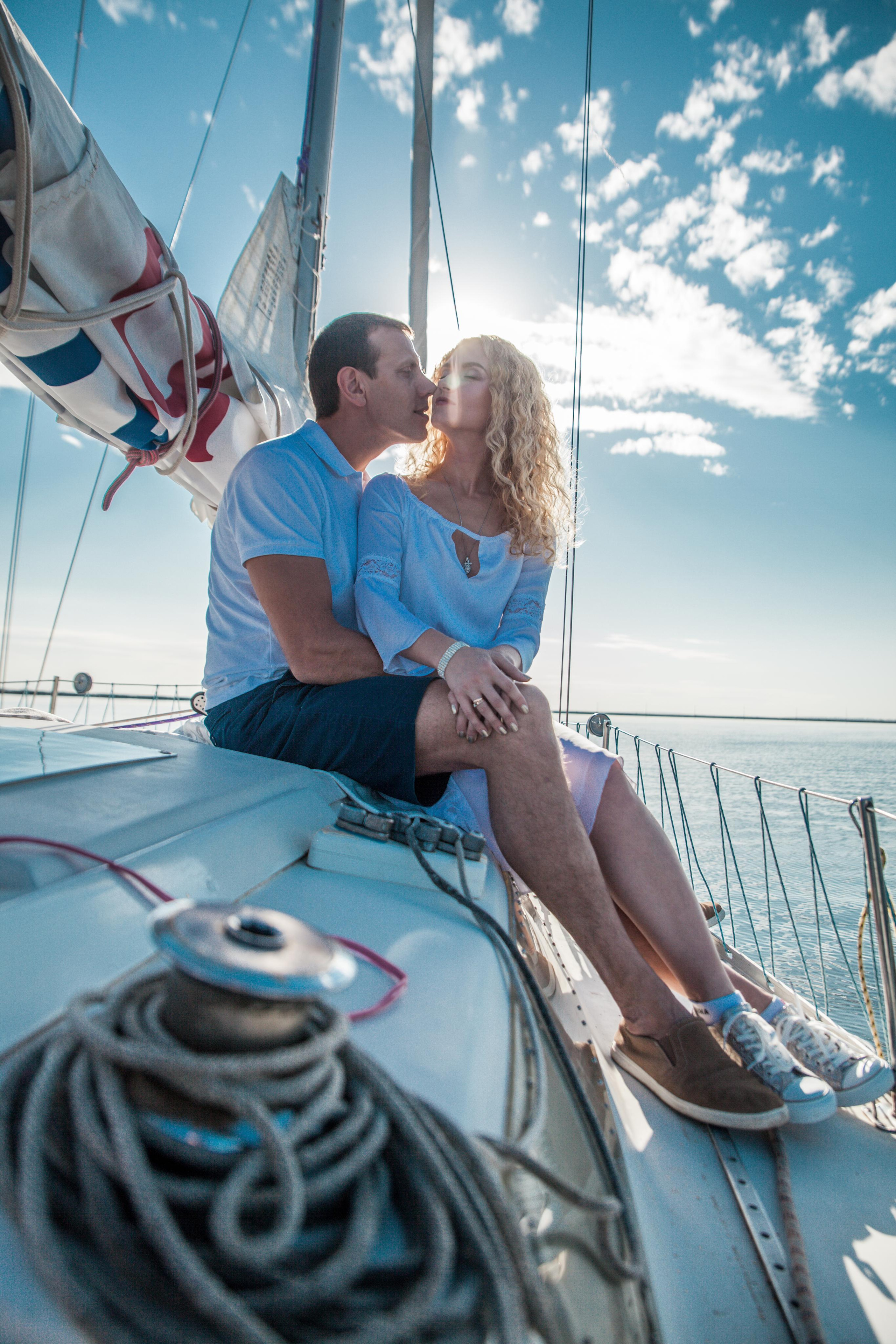 Love story на яхте. Фотограф на крещение и венчание в Нижнем Новгороде.Свадебный Фотограф