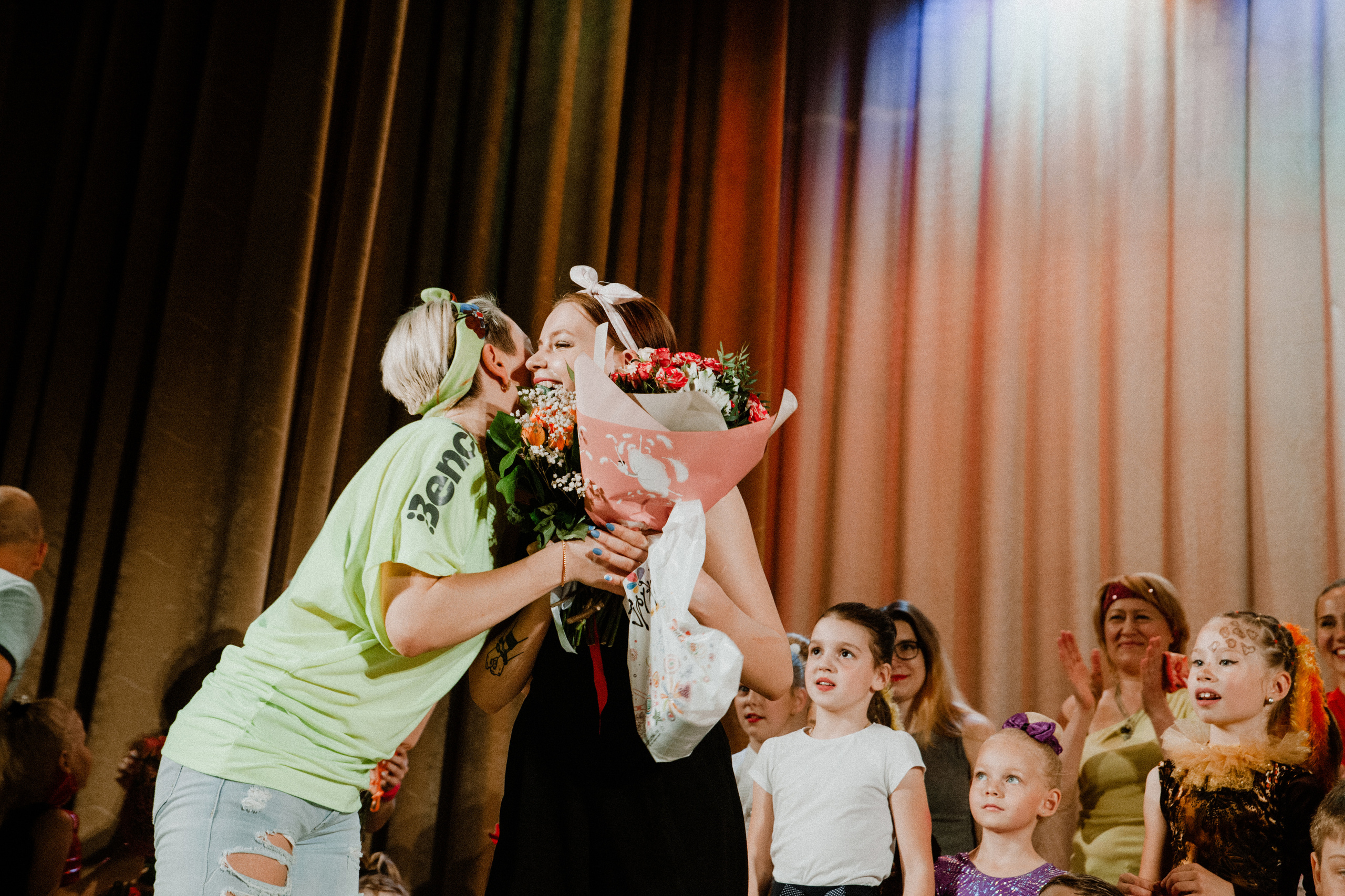 Детский танцевальный концерт. Фотограф на крещение и венчание в Нижнем Новгороде.Свадебный Фотограф