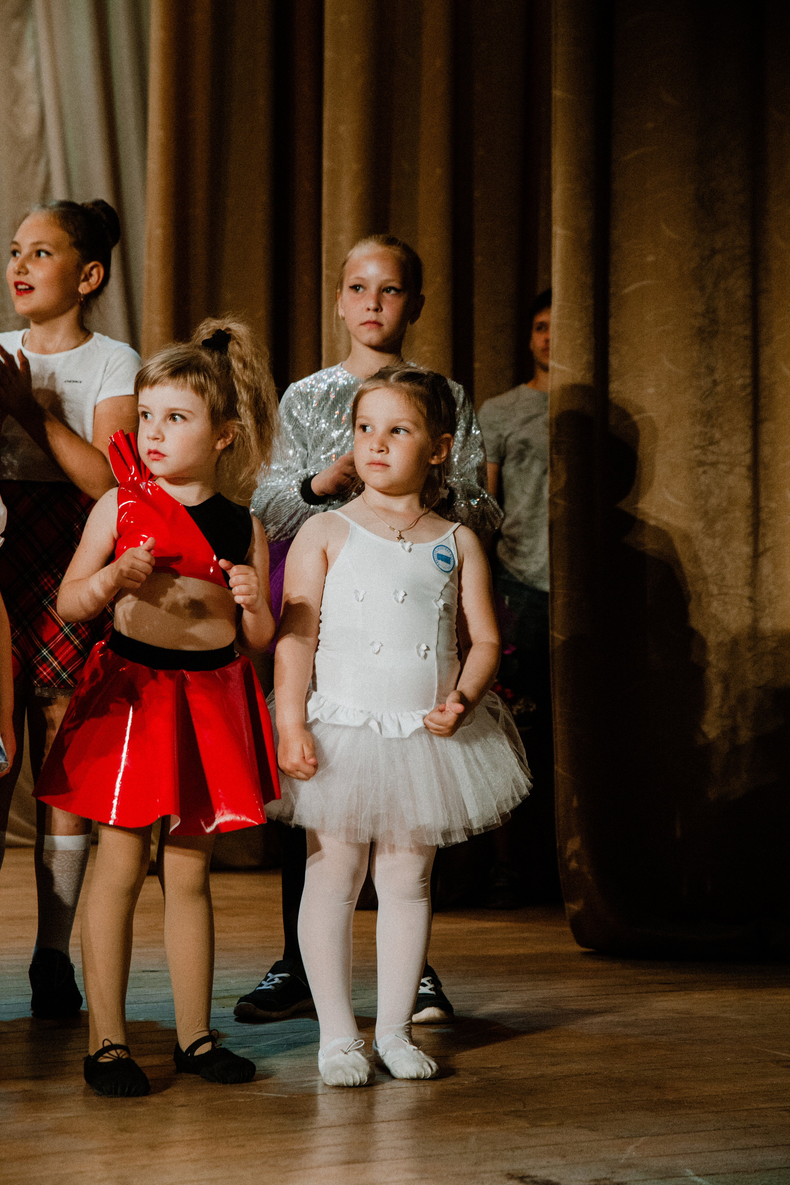 Детский танцевальный концерт. Фотограф на крещение и венчание в Нижнем Новгороде.Свадебный Фотограф