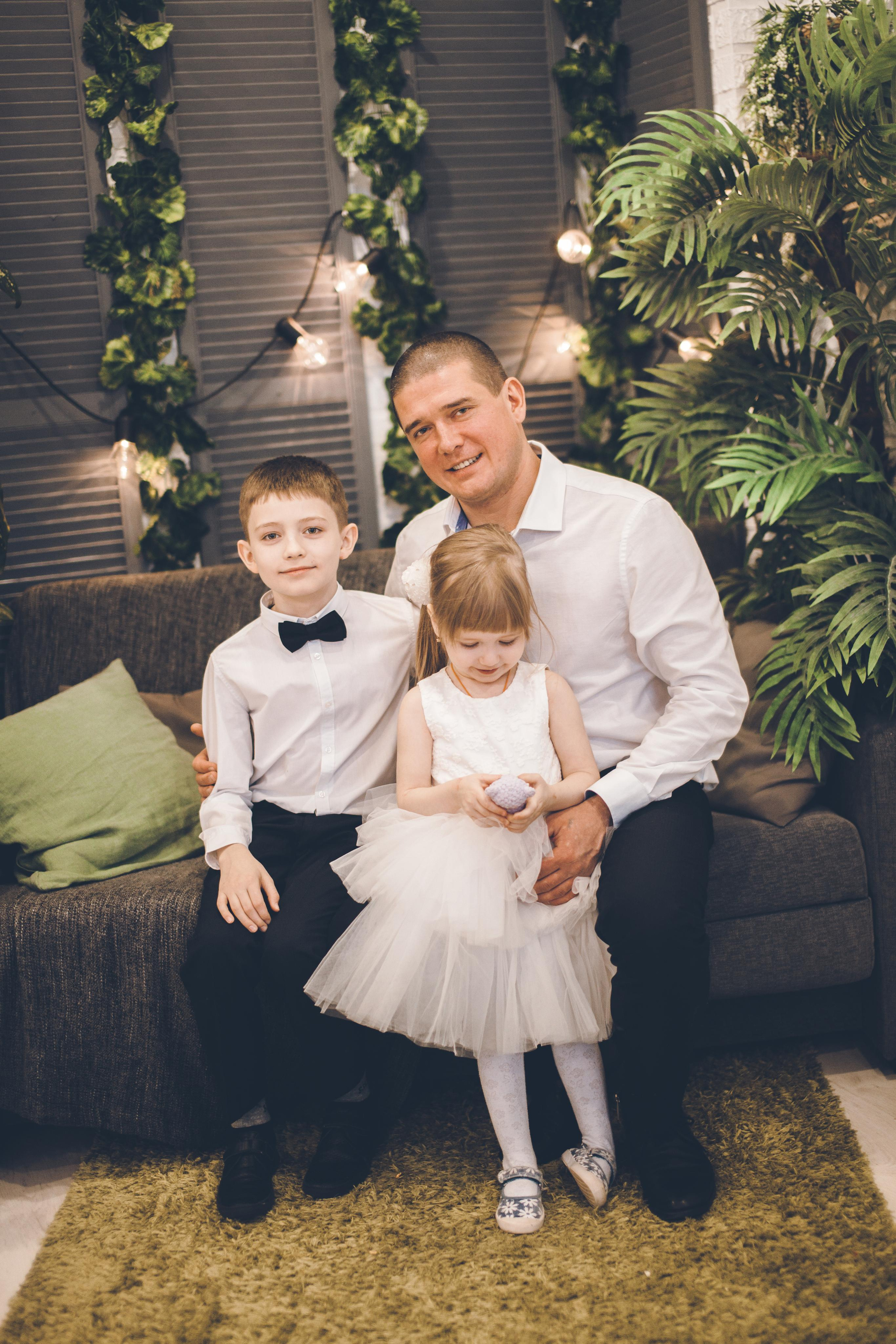 Семейная фотосессия. Фотограф на крещение и венчание в Нижнем Новгороде.Свадебный Фотограф