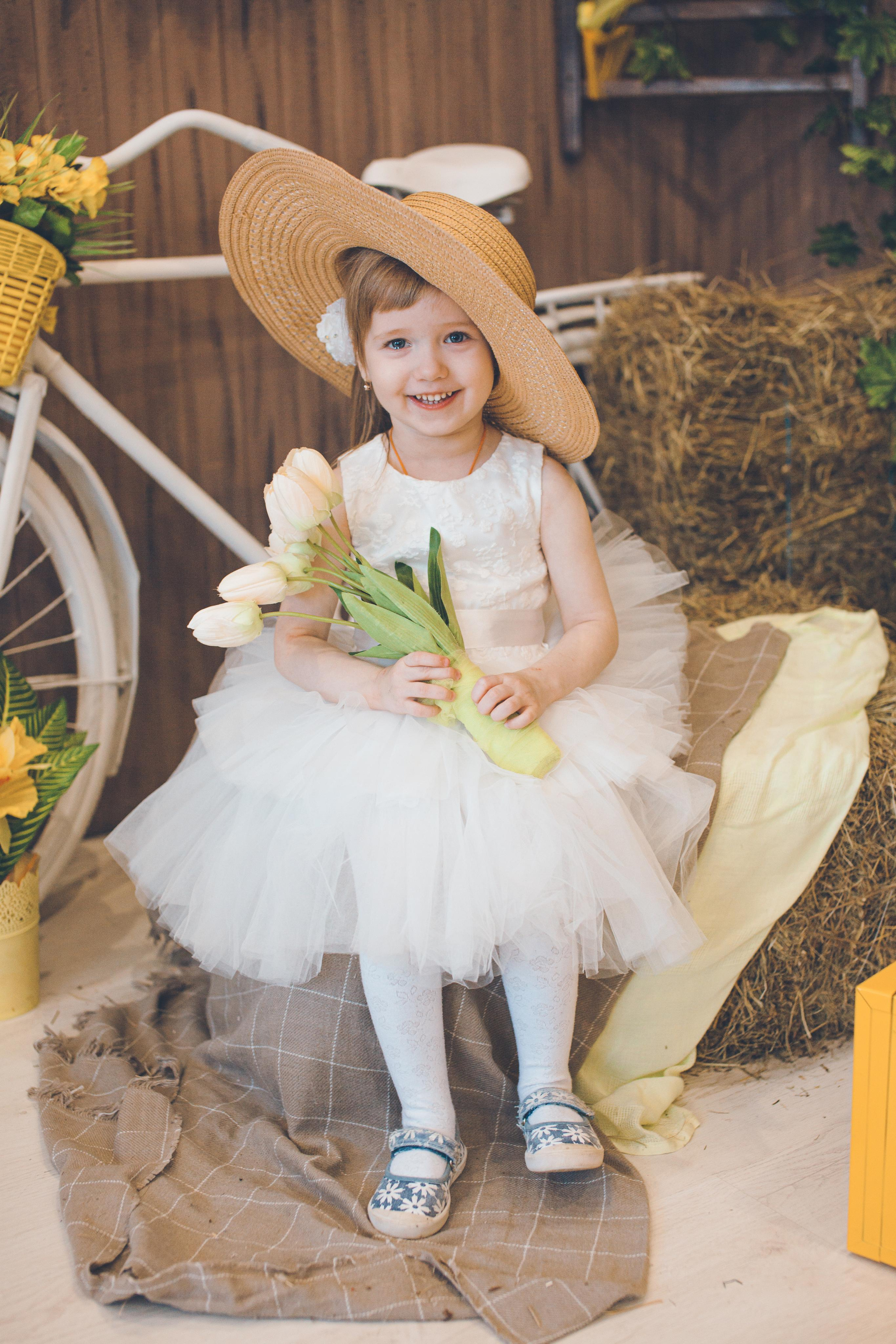 Семейная фотосессия. Фотограф на крещение и венчание в Нижнем Новгороде.Свадебный Фотограф