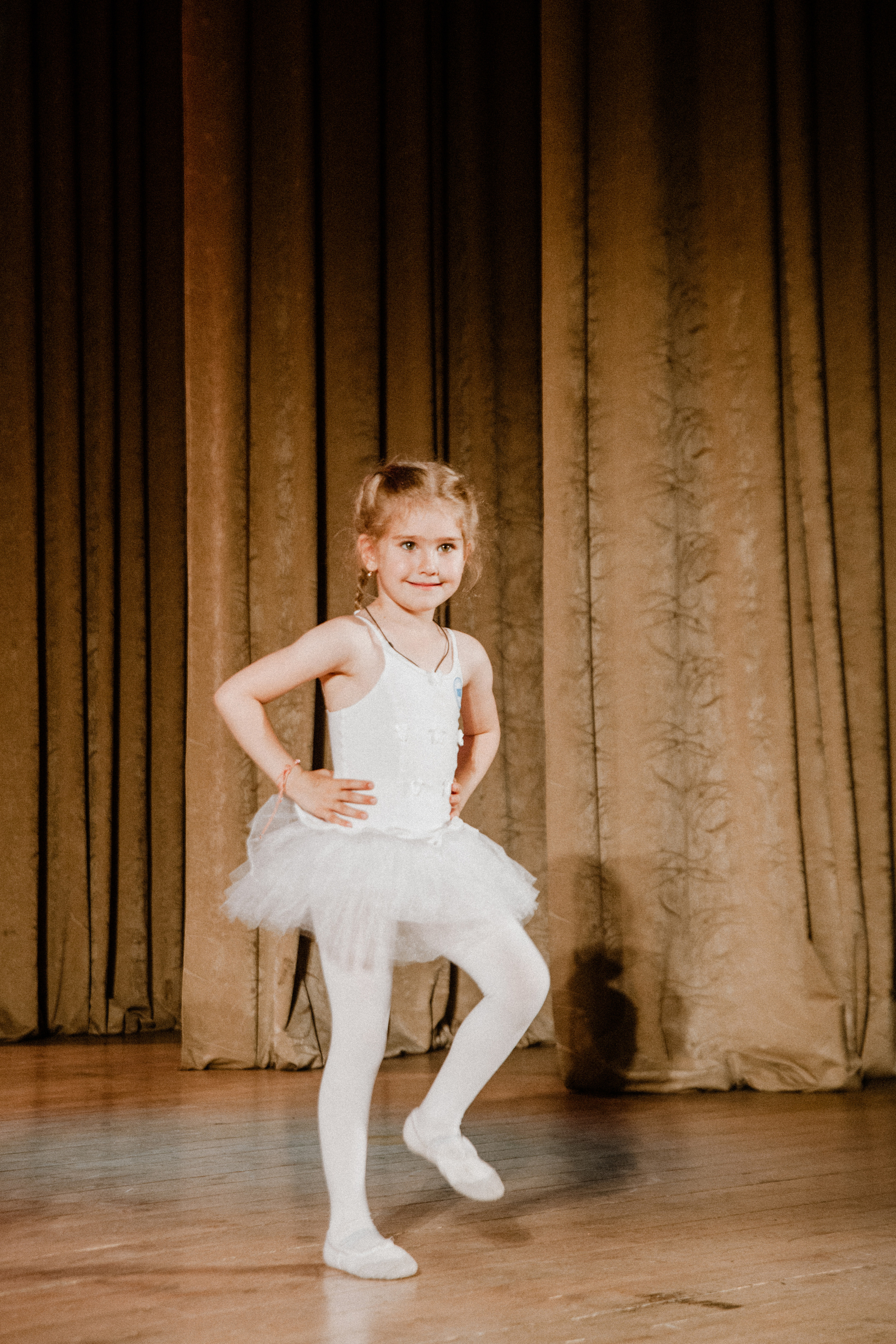 Детский танцевальный концерт. Фотограф на крещение и венчание в Нижнем Новгороде.Свадебный Фотограф