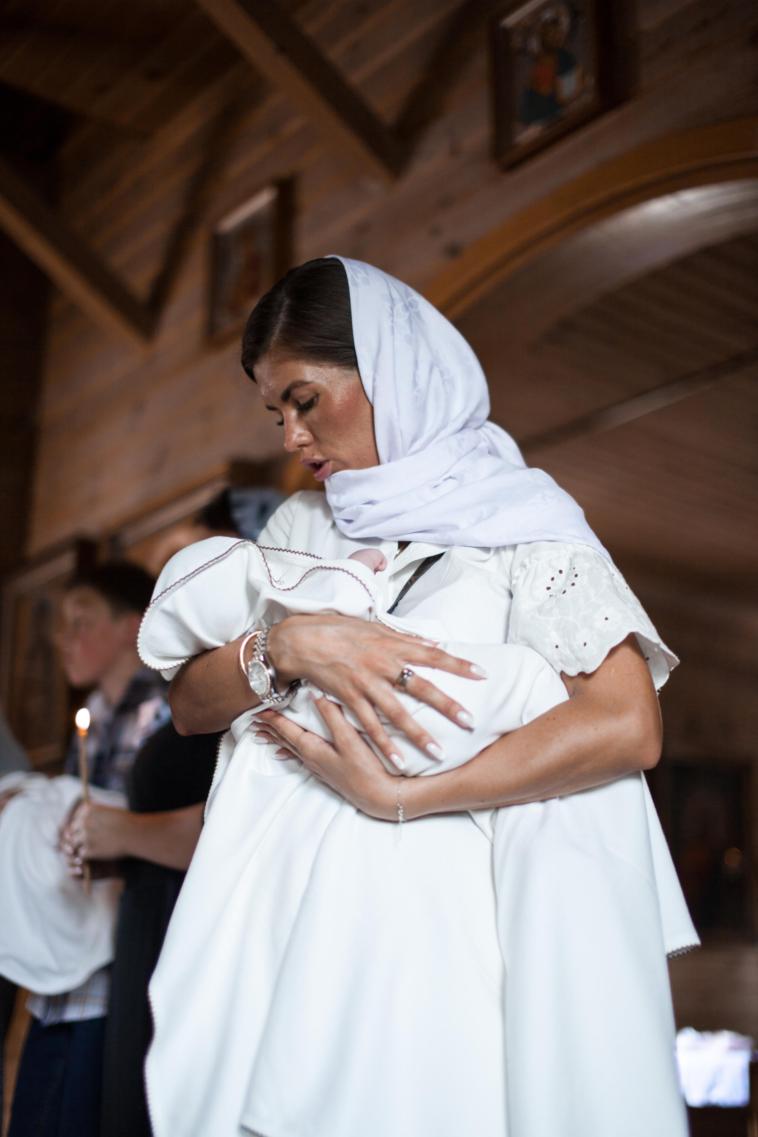 Крещение Евы. Фотограф на крещение и венчание в Нижнем Новгороде.Свадебный Фотограф