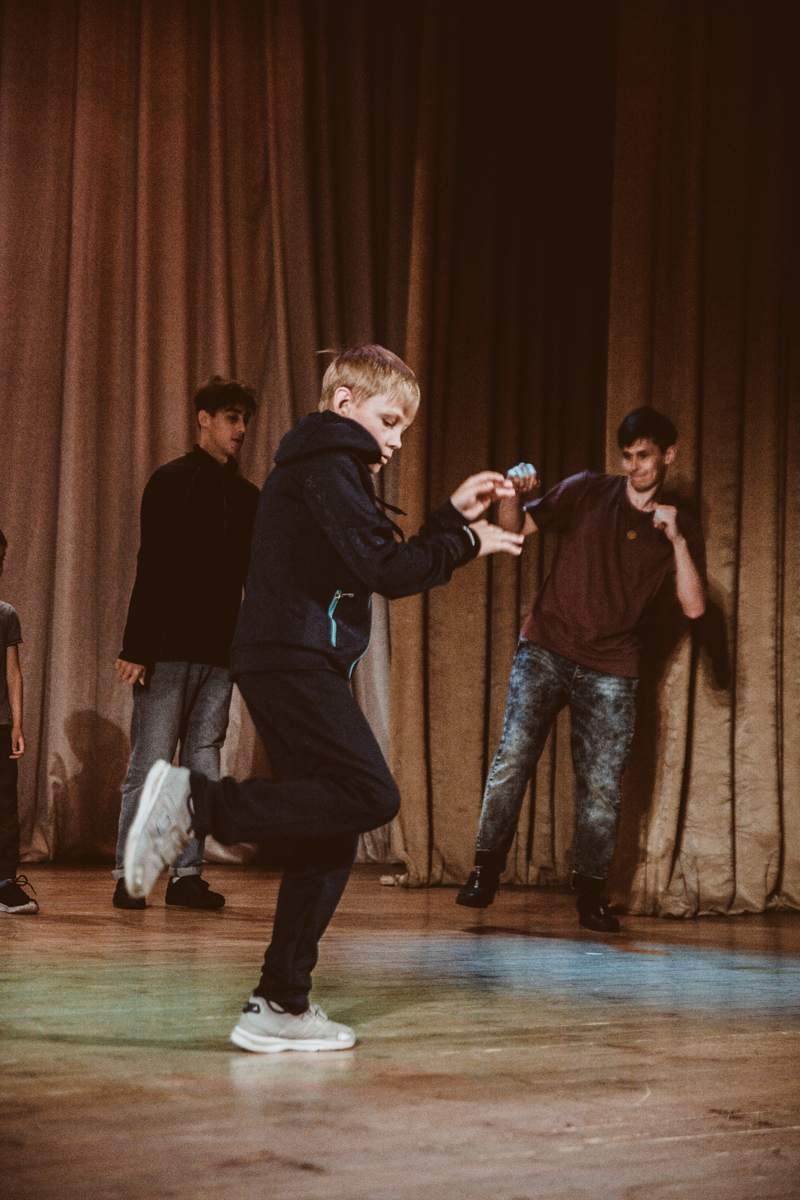 Детский танцевальный концерт. Фотограф на крещение и венчание в Нижнем Новгороде.Свадебный Фотограф