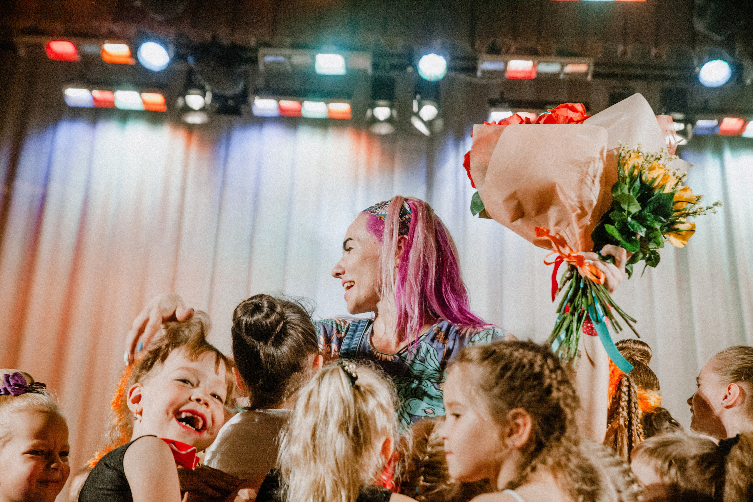 Детский танцевальный концерт. Фотограф на крещение и венчание в Нижнем Новгороде.Свадебный Фотограф