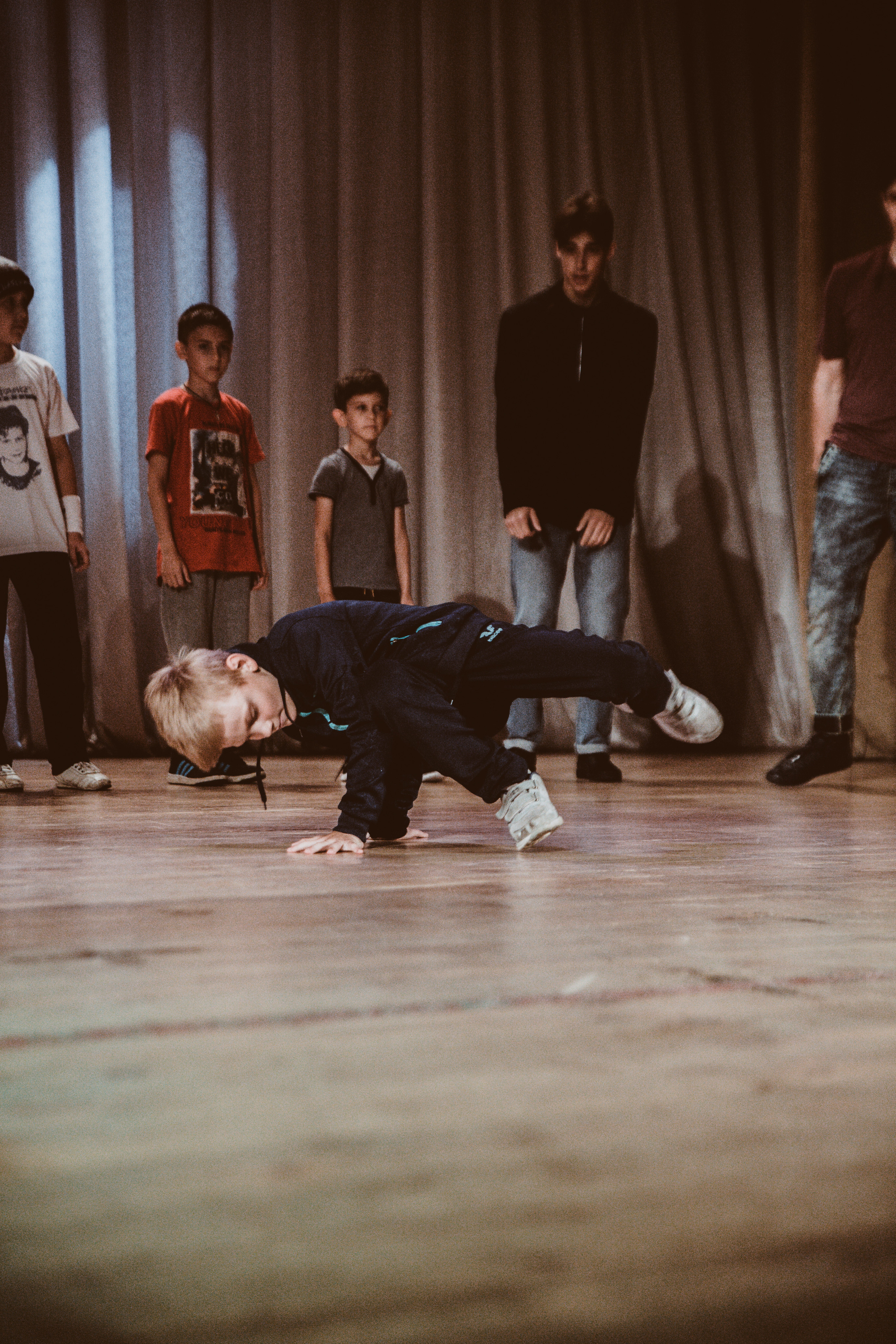 Детский танцевальный концерт. Фотограф на крещение и венчание в Нижнем Новгороде.Свадебный Фотограф