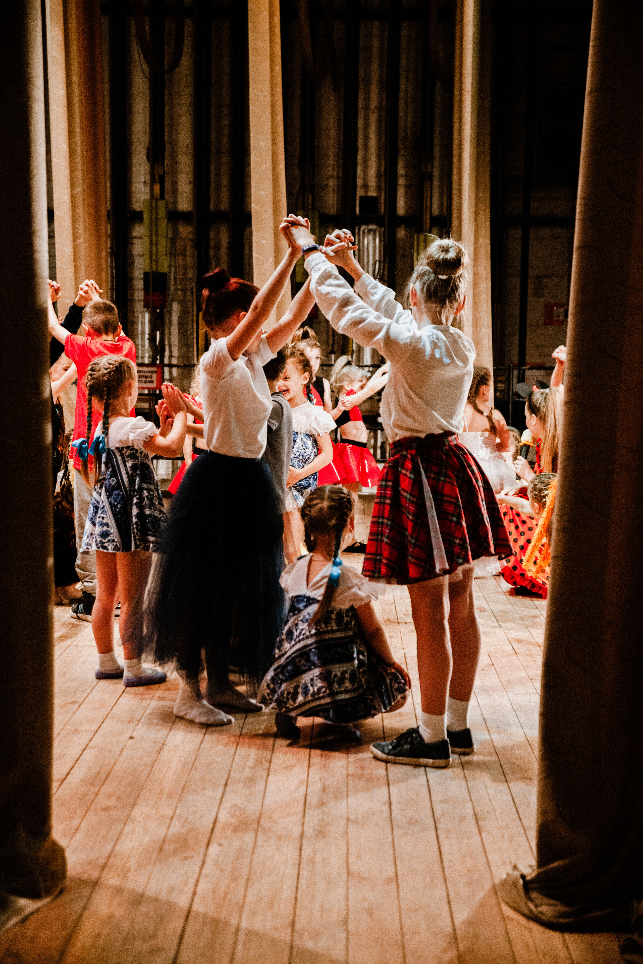 Детский танцевальный концерт. Фотограф на крещение и венчание в Нижнем Новгороде.Свадебный Фотограф