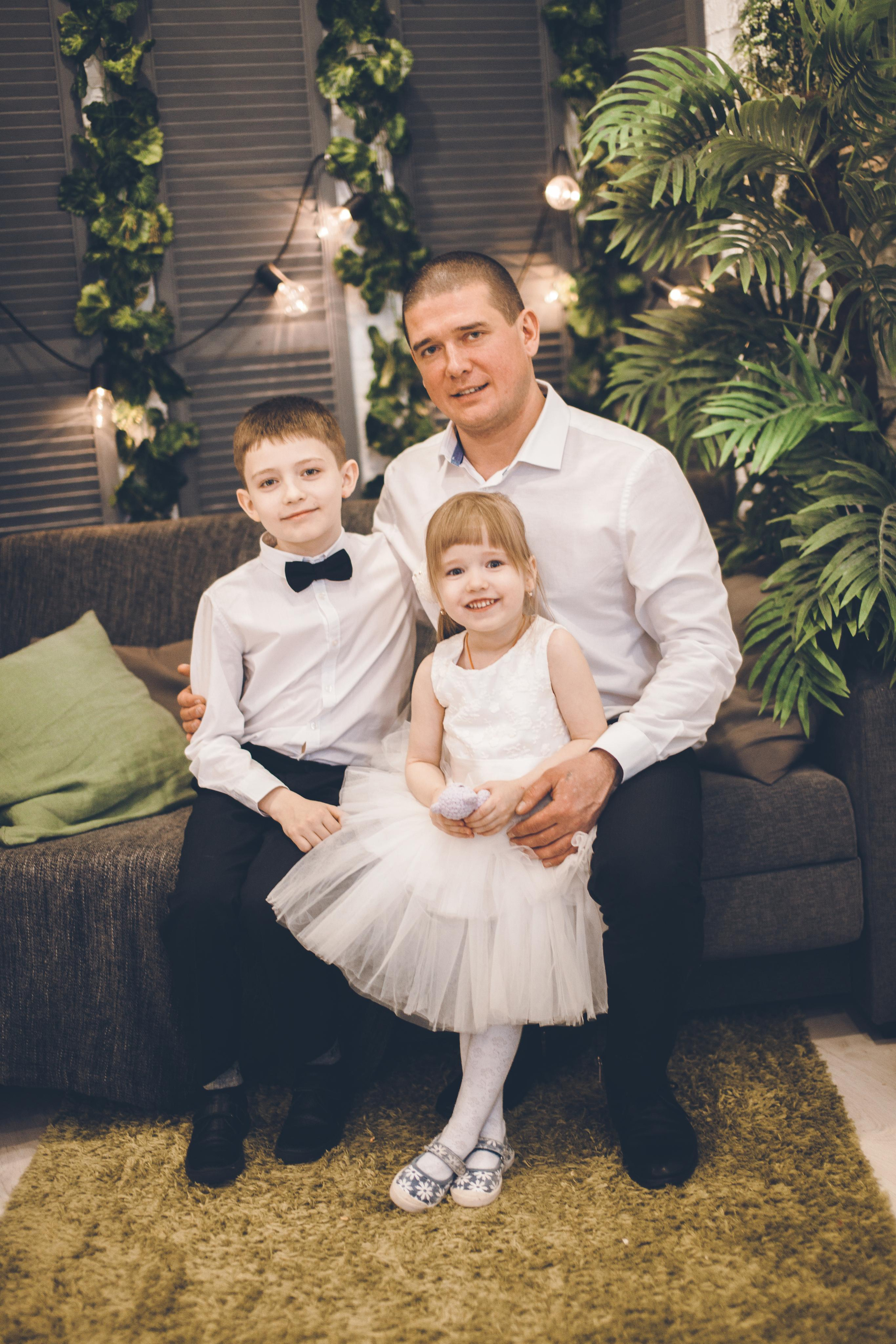 Семейная фотосессия. Фотограф на крещение и венчание в Нижнем Новгороде.Свадебный Фотограф