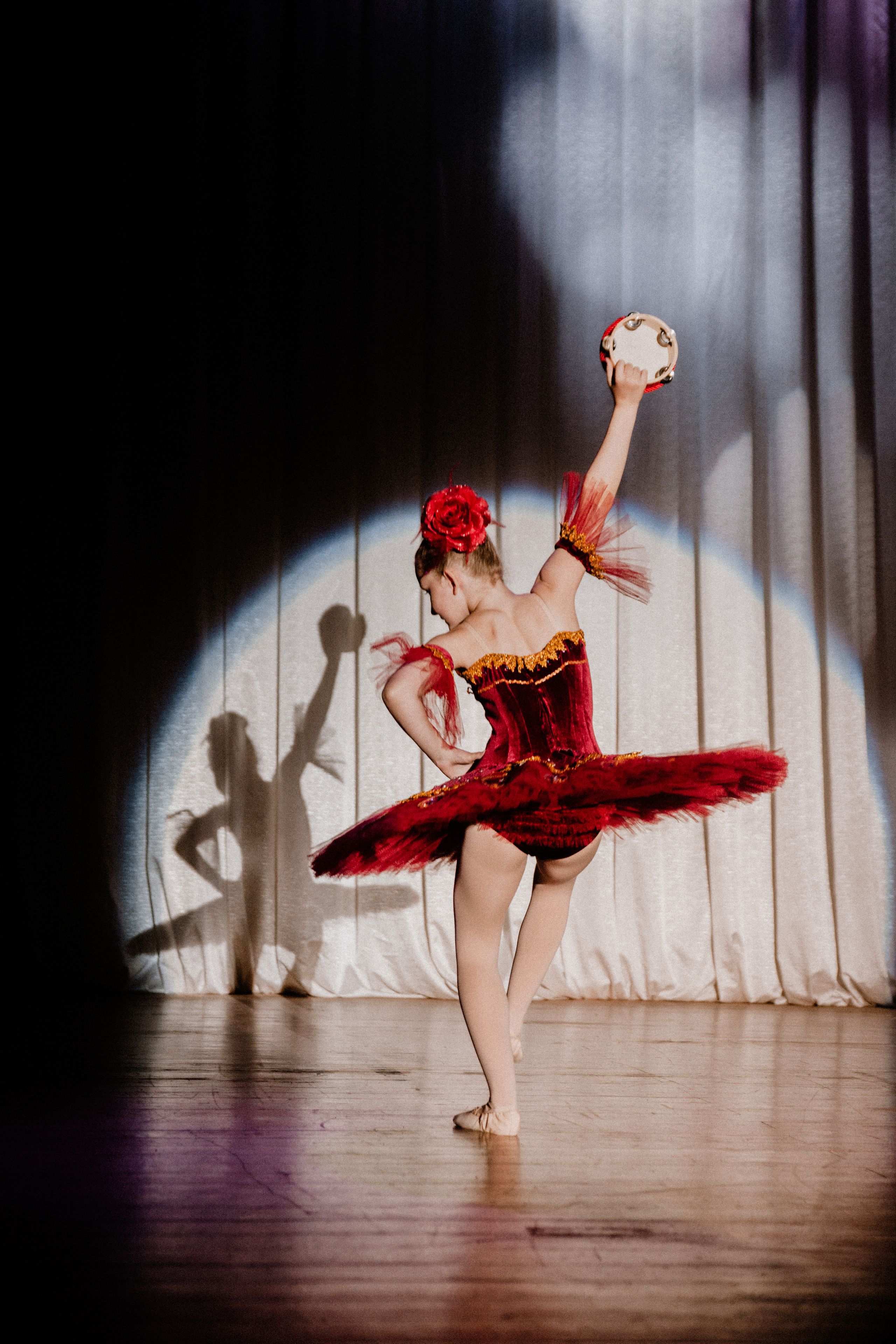 Детский танцевальный концерт. Фотограф на крещение и венчание в Нижнем Новгороде.Свадебный Фотограф