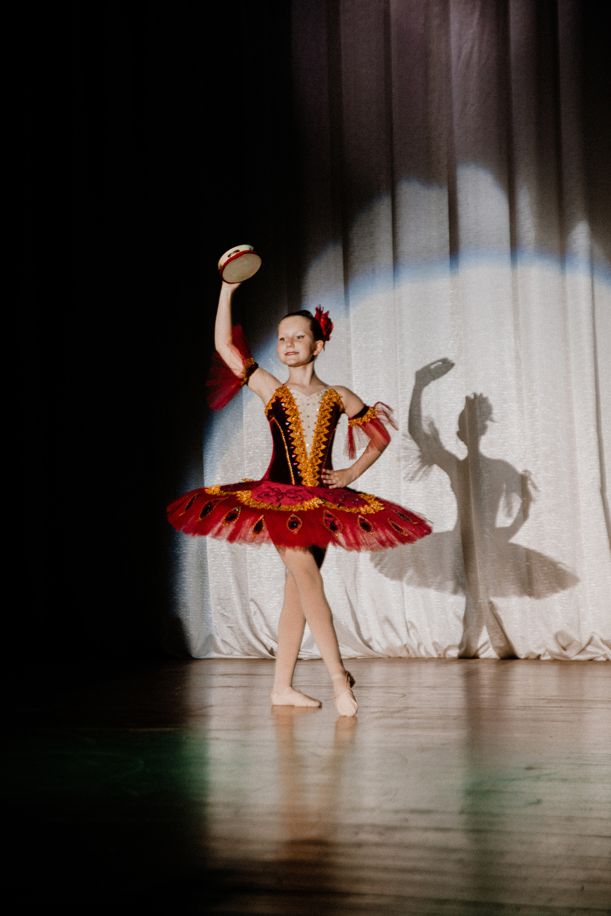 Детский танцевальный концерт. Фотограф на крещение и венчание в Нижнем Новгороде.Свадебный Фотограф