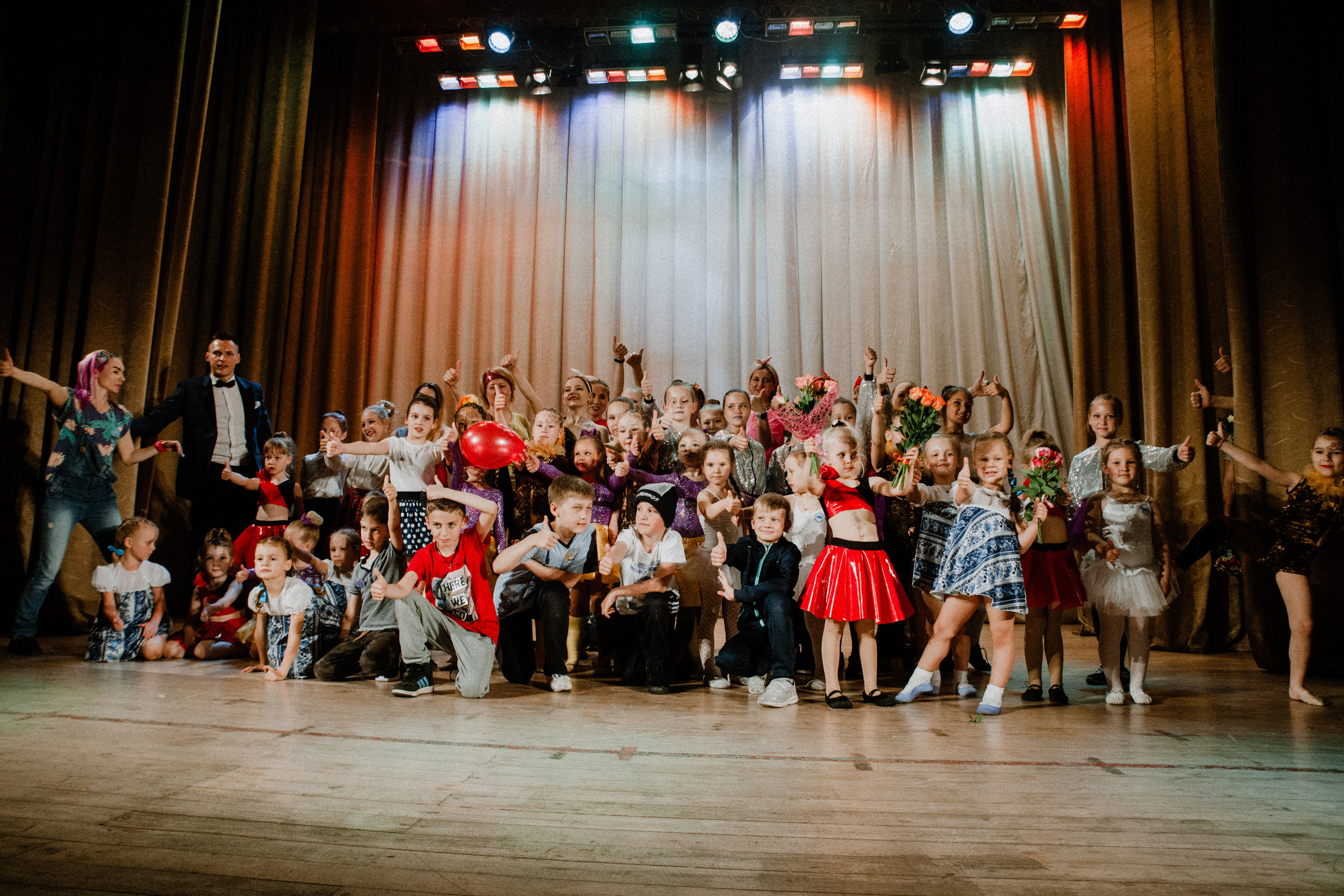 Детский танцевальный концерт. Фотограф на крещение и венчание в Нижнем Новгороде.Свадебный Фотограф