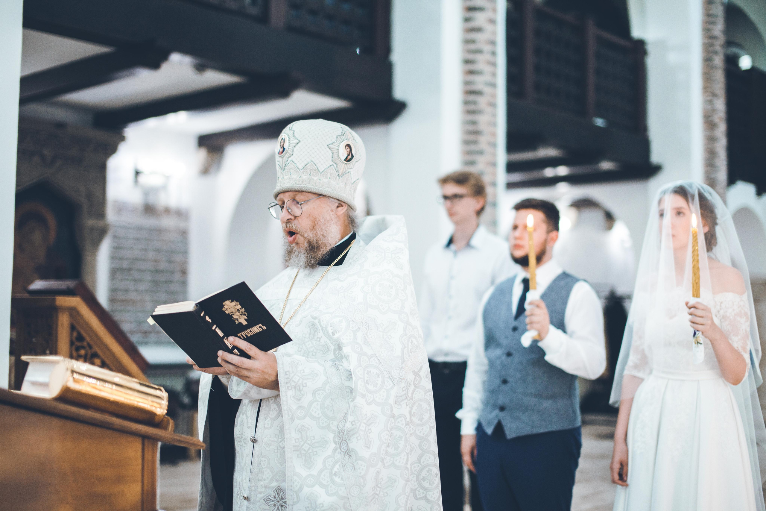 Свадьба и венчание Ильи и Анастасии. Фотограф на крещение и венчание в Нижнем Новгороде.Свадебный Фотограф