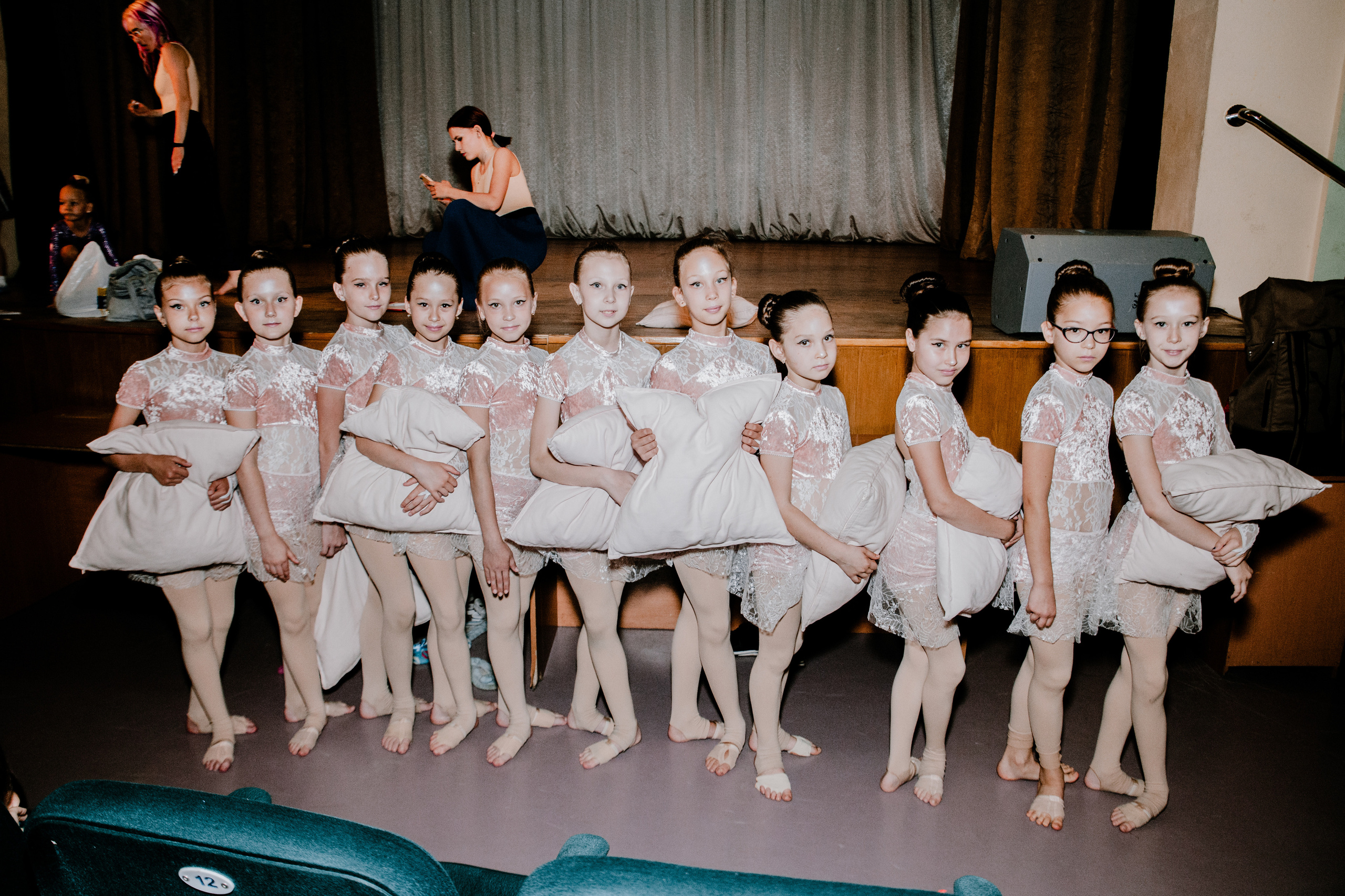 Детский танцевальный концерт. Фотограф на крещение и венчание в Нижнем Новгороде.Свадебный Фотограф