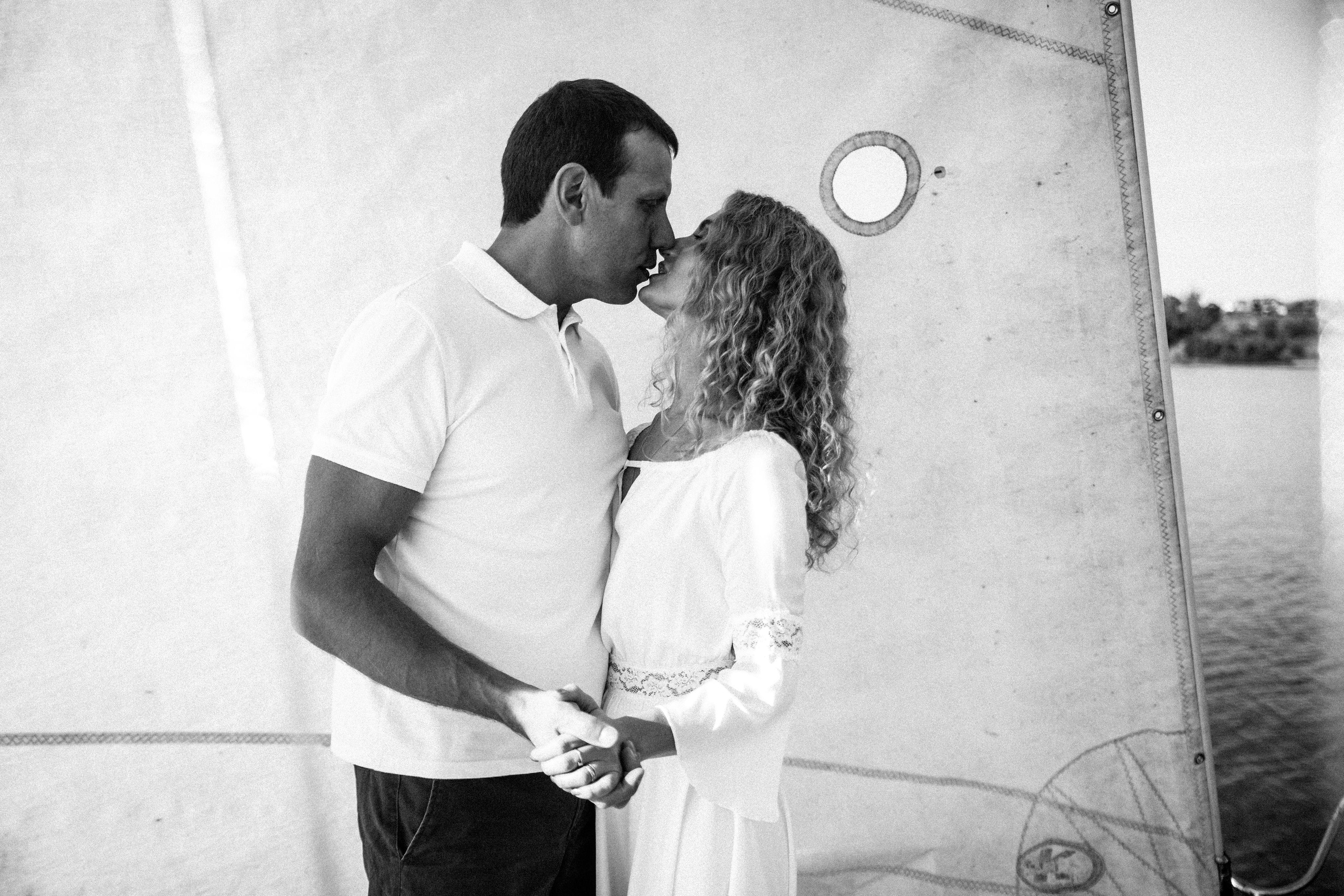 Love story на яхте. Фотограф на крещение и венчание в Нижнем Новгороде.Свадебный Фотограф