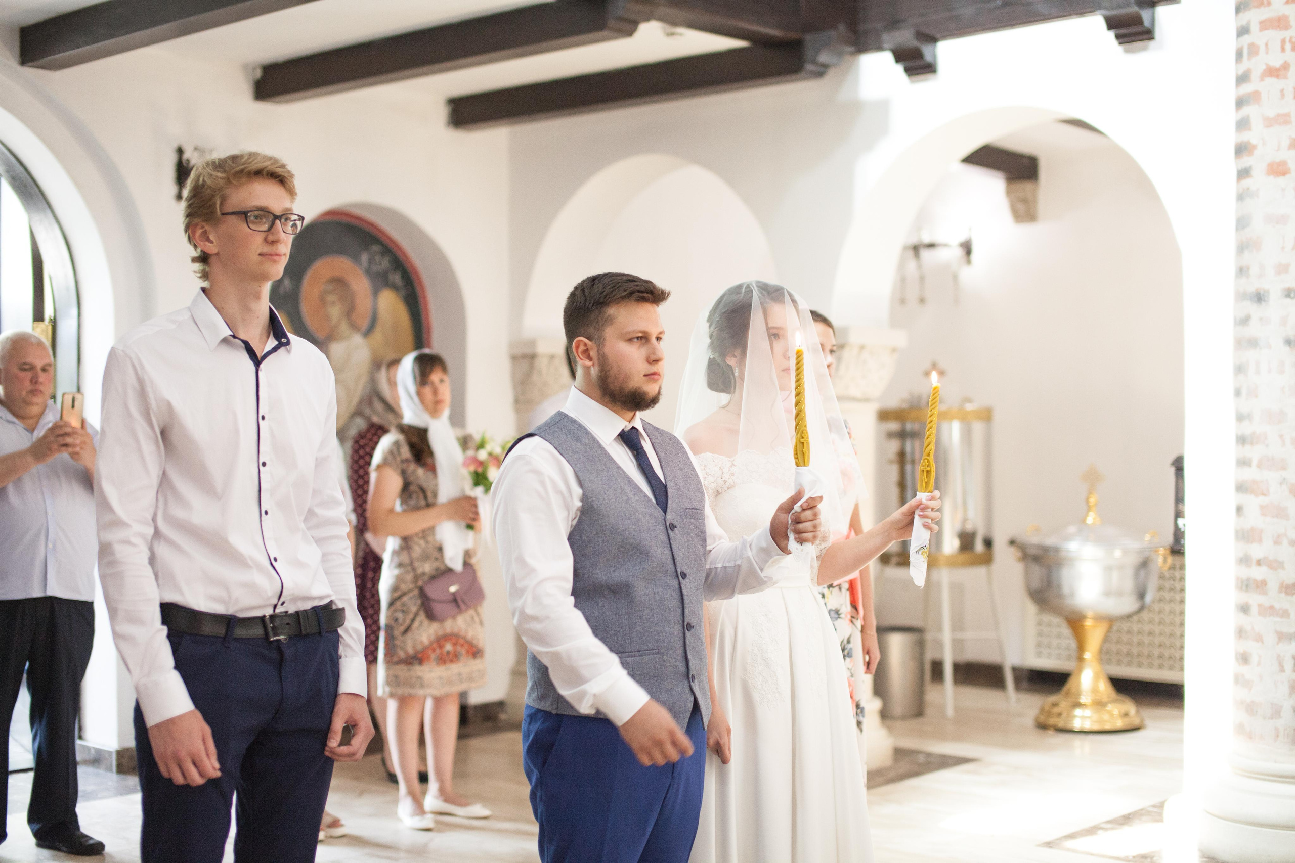 Свадьба и венчание Ильи и Анастасии. Фотограф на крещение и венчание в Нижнем Новгороде.Свадебный Фотограф