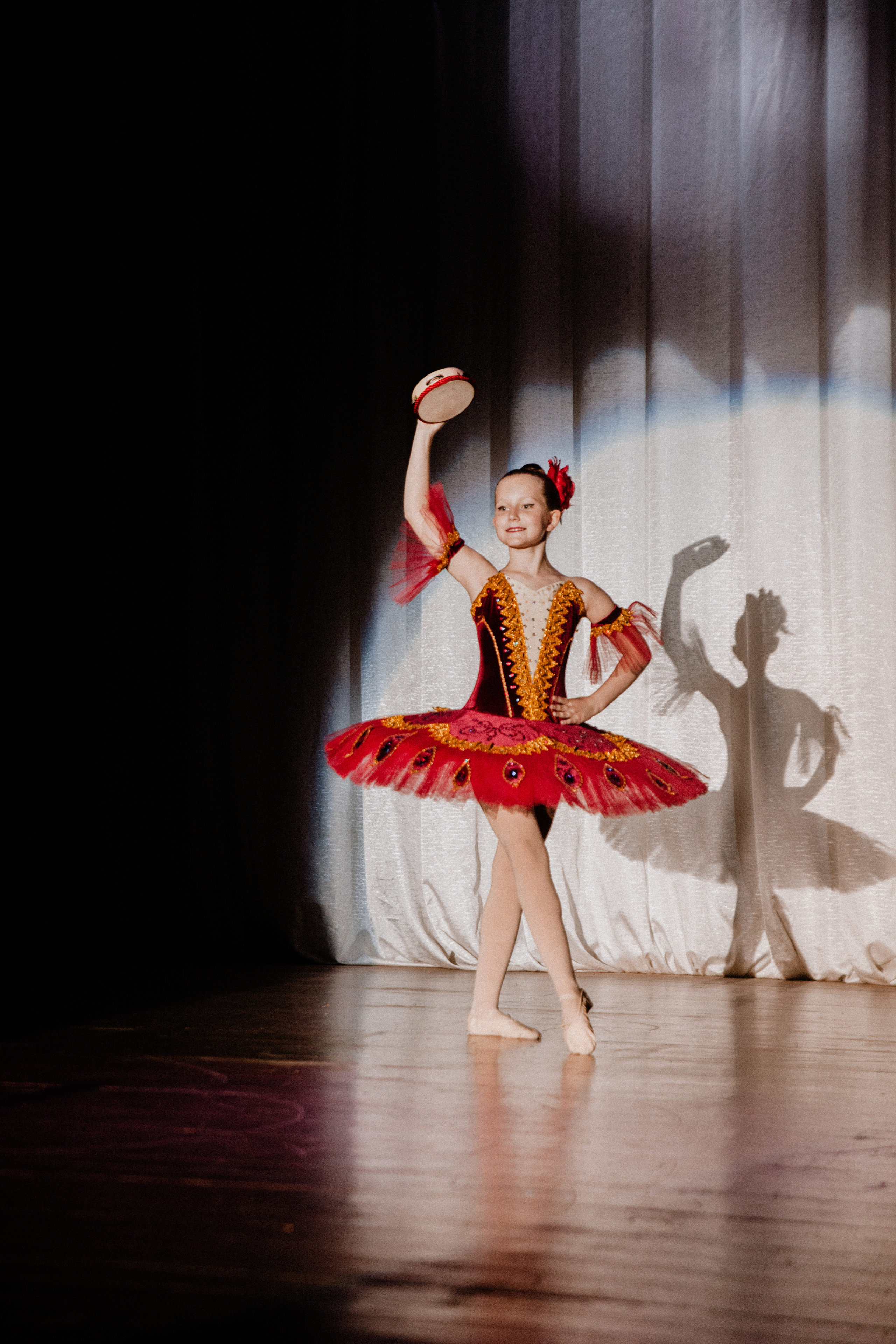 Детский танцевальный концерт. Фотограф на крещение и венчание в Нижнем Новгороде.Свадебный Фотограф