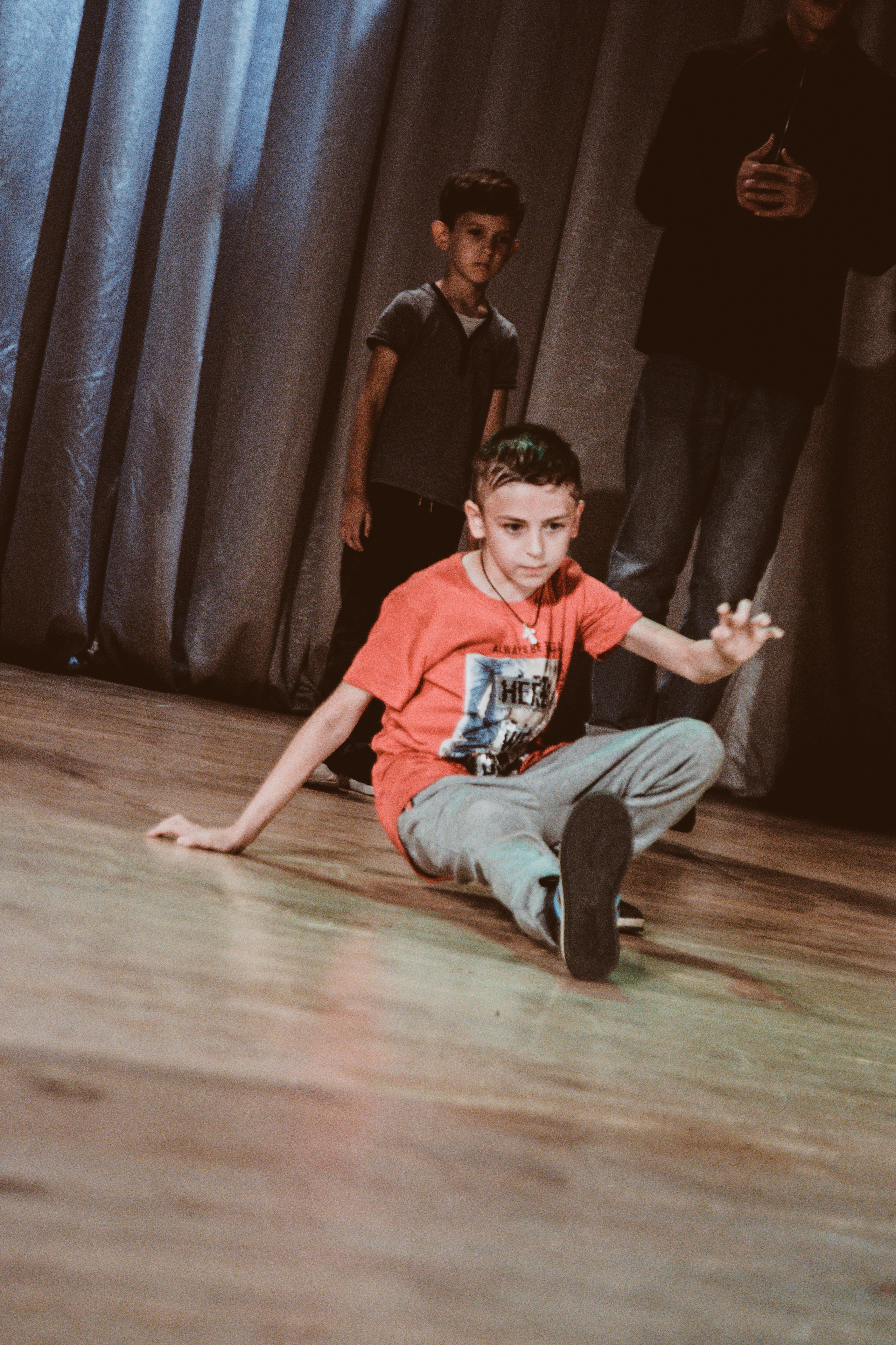 Детский танцевальный концерт. Фотограф на крещение и венчание в Нижнем Новгороде.Свадебный Фотограф