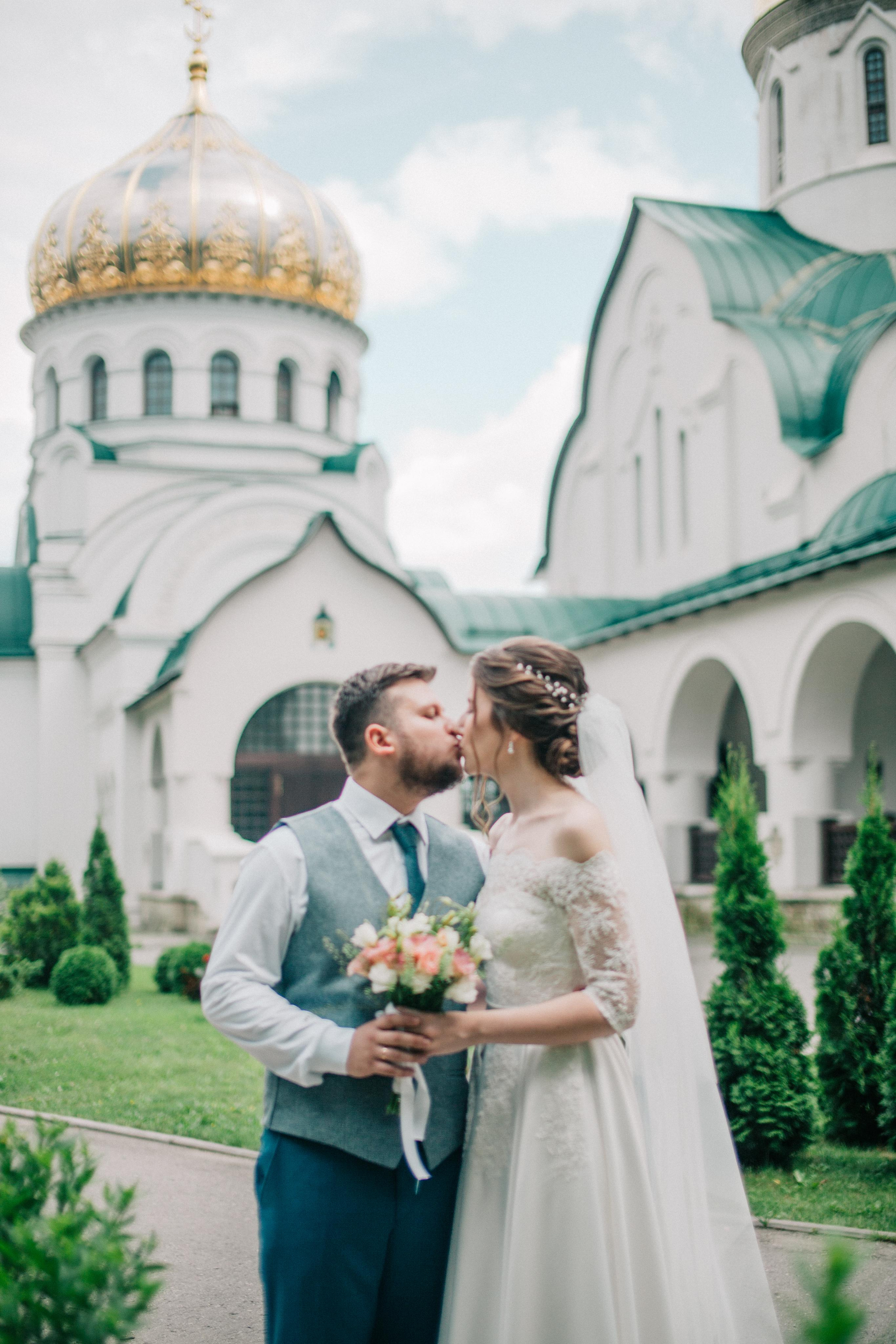 Свадьба и венчание Ильи и Анастасии. Фотограф на крещение и венчание в Нижнем Новгороде.Свадебный Фотограф