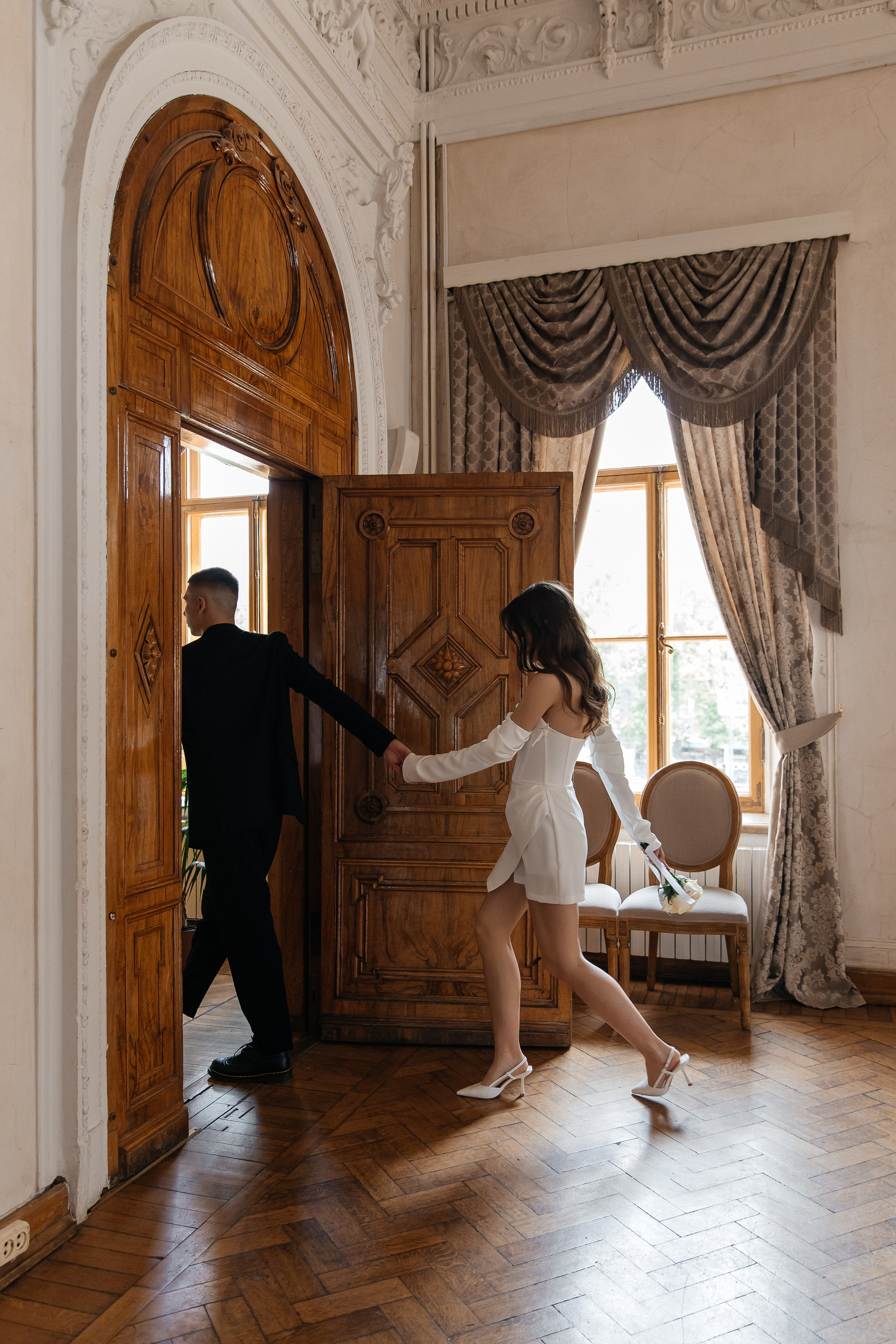 Даниил и Анастасия. Свадебная фотосессия в Библиотеке-читальне им. А. С. Пушкина. Фотограф и видеограф Анна Домашенко