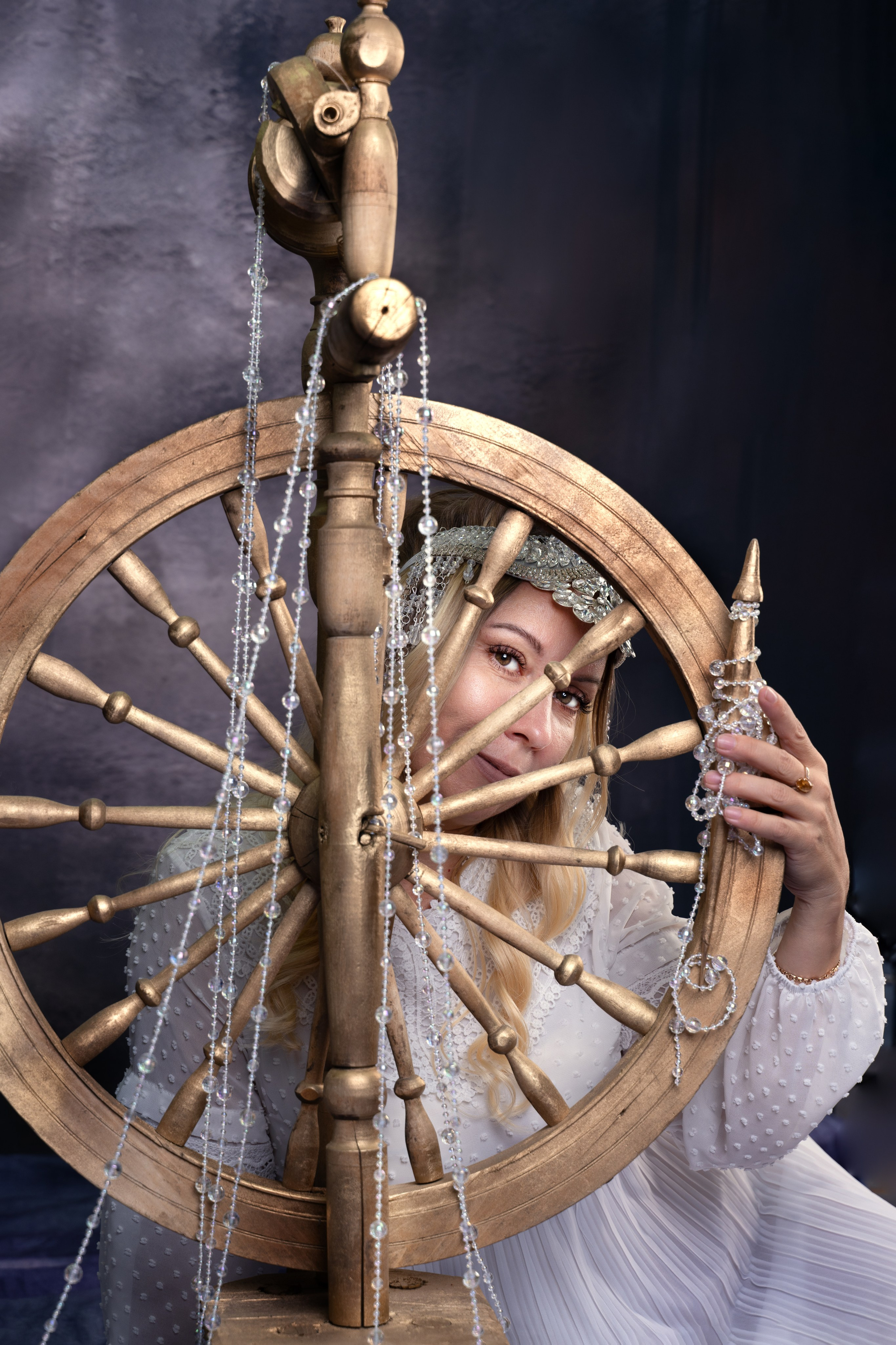 Вплетая лунный свет. Главная