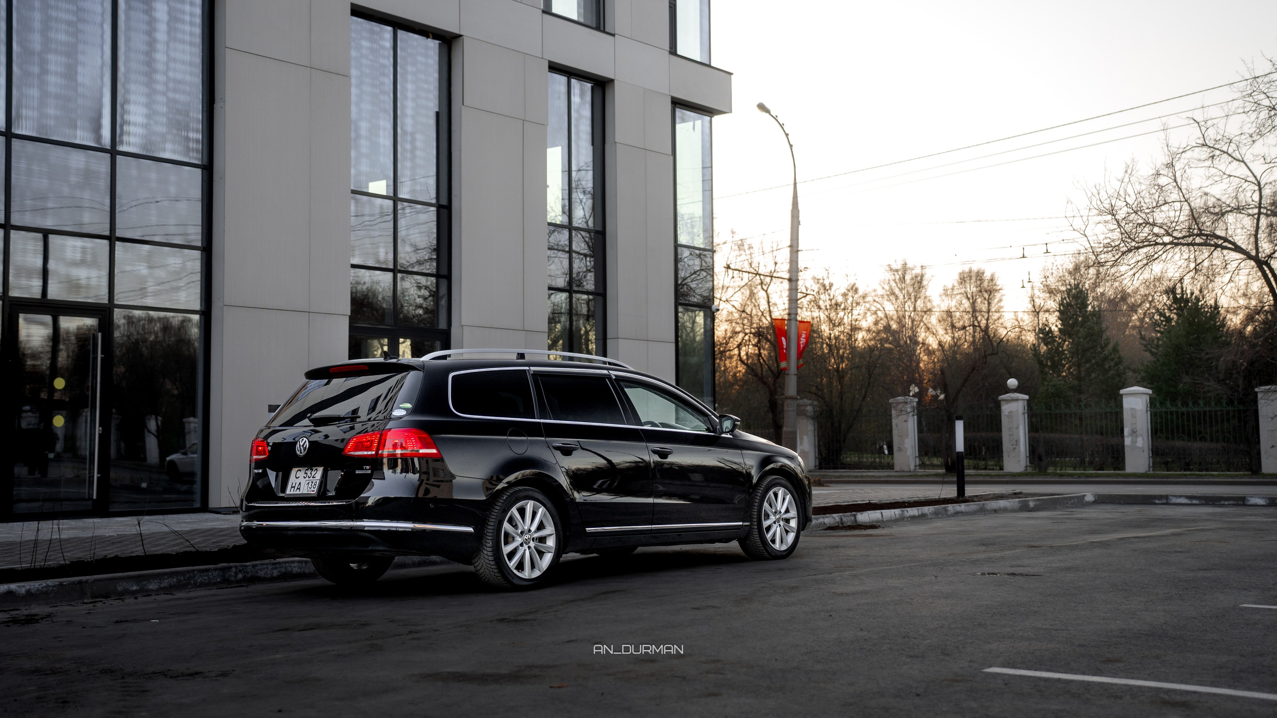 Volkswagen Passat. Фотограф, видеограф и пилот дрона на Байкале