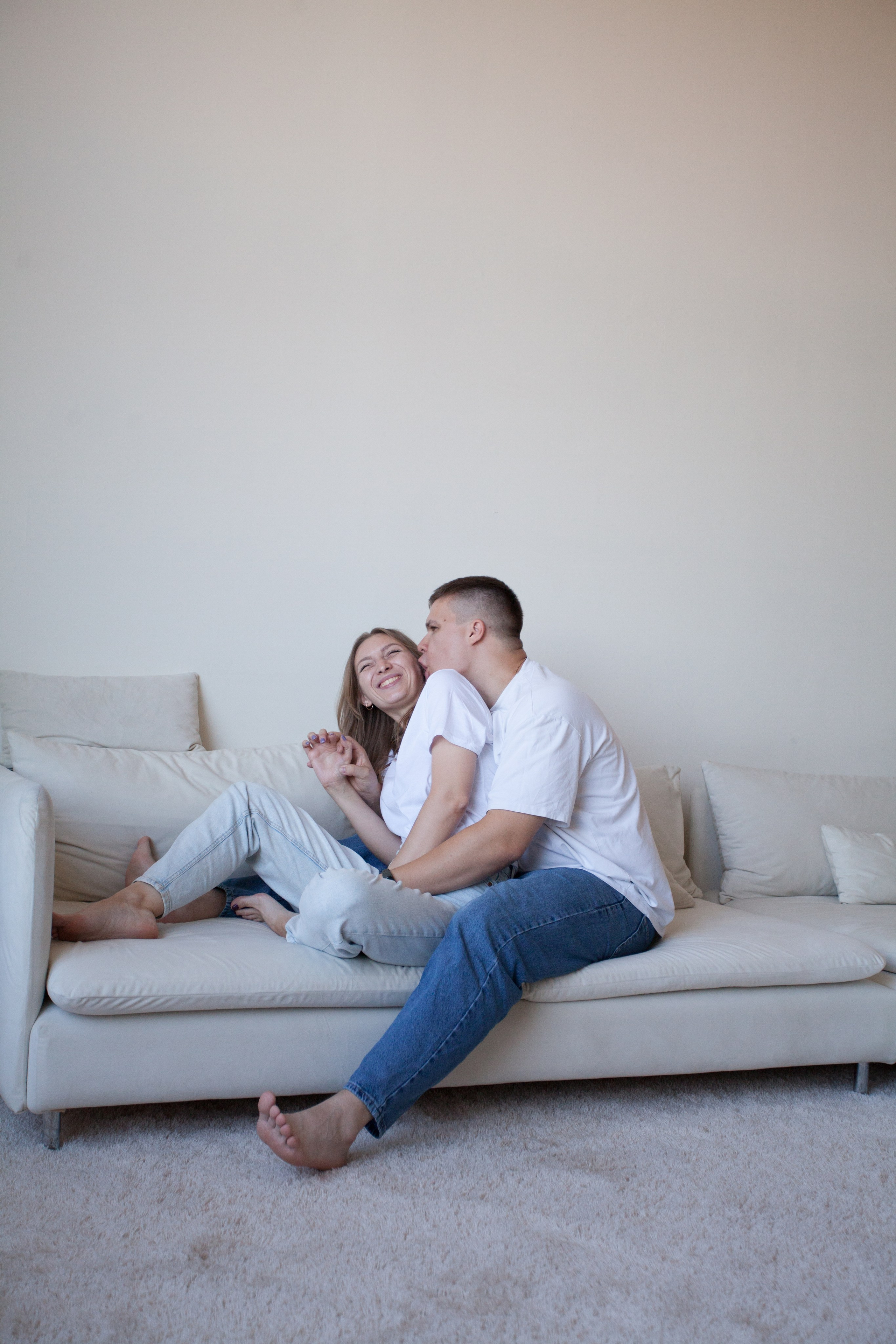 Женя и Кристина минимализм. Семейный и детский фотограф в Краснодаре Брусилова Марина