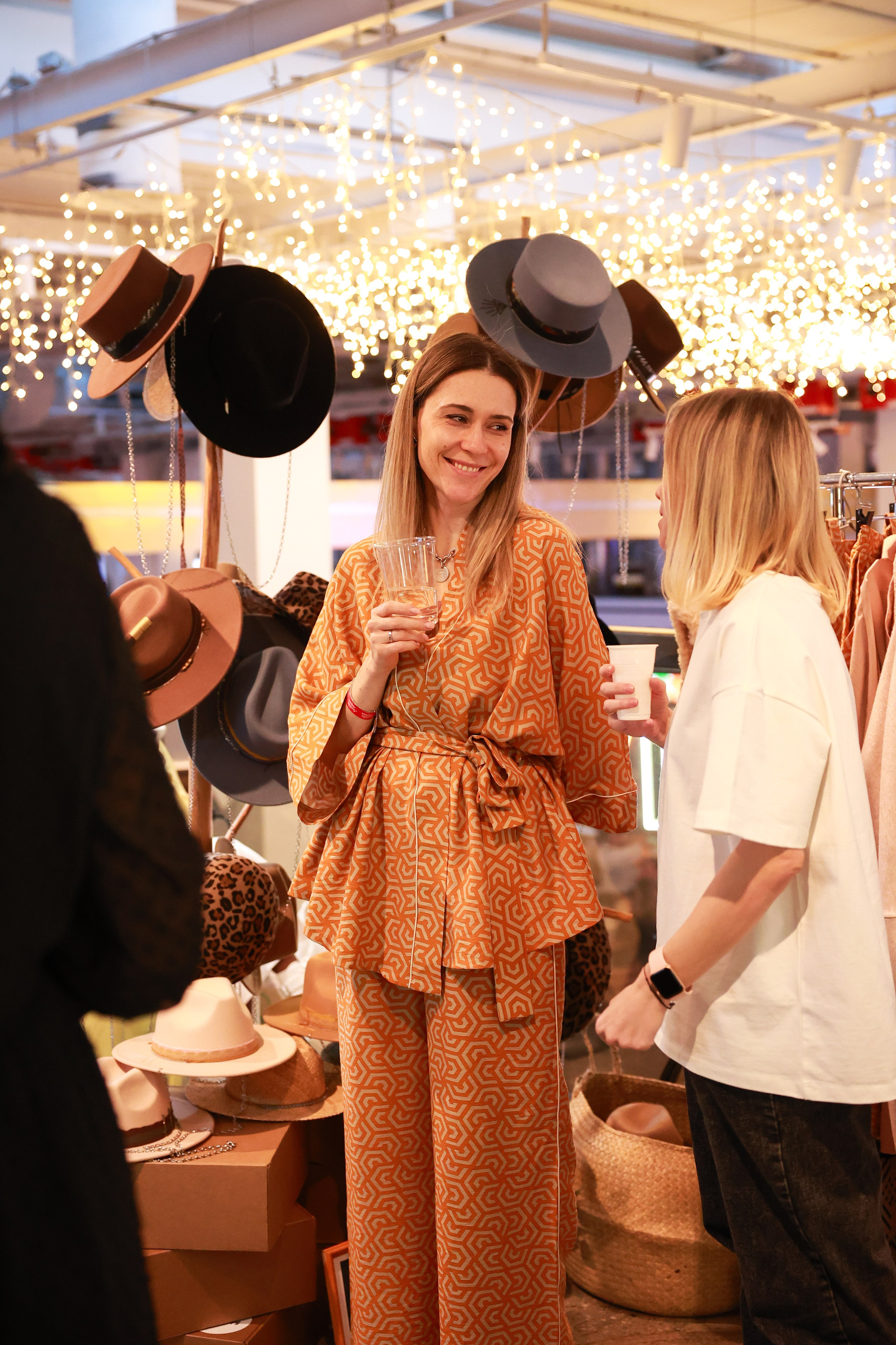 7–8 марта 2025 в пространстве «Три вокзала. Депо» / День 1 / фото Саша Жукова. Фотоотчеты «Ламбада-маркета»