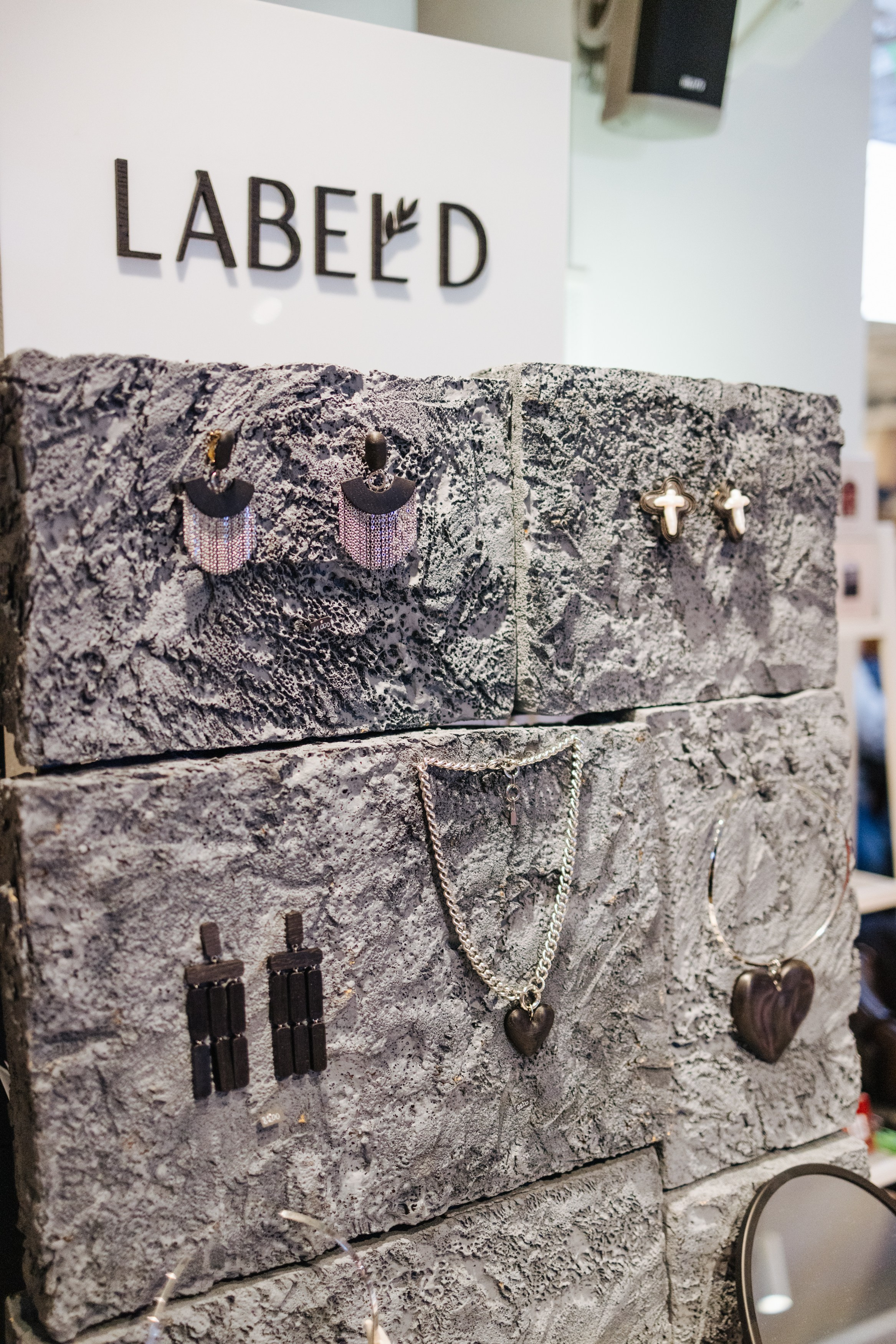 2–3 марта 2024 в пространстве «Три вокзала. Депо» / День 1 / фото Валерий Белобеев. Фотоотчеты «Ламбада-маркета»