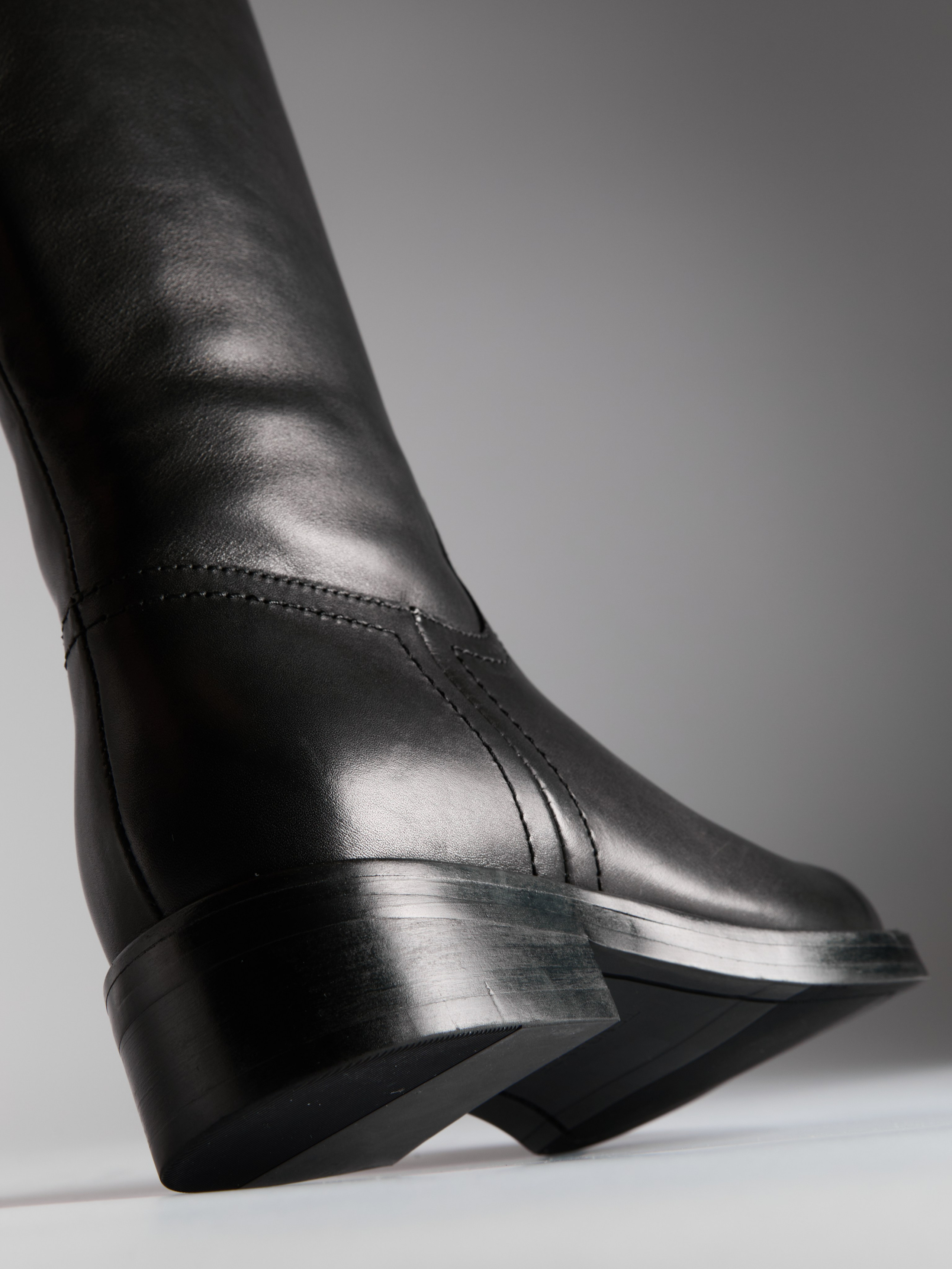 Предметный фотограф в Москве Евгений Шубин