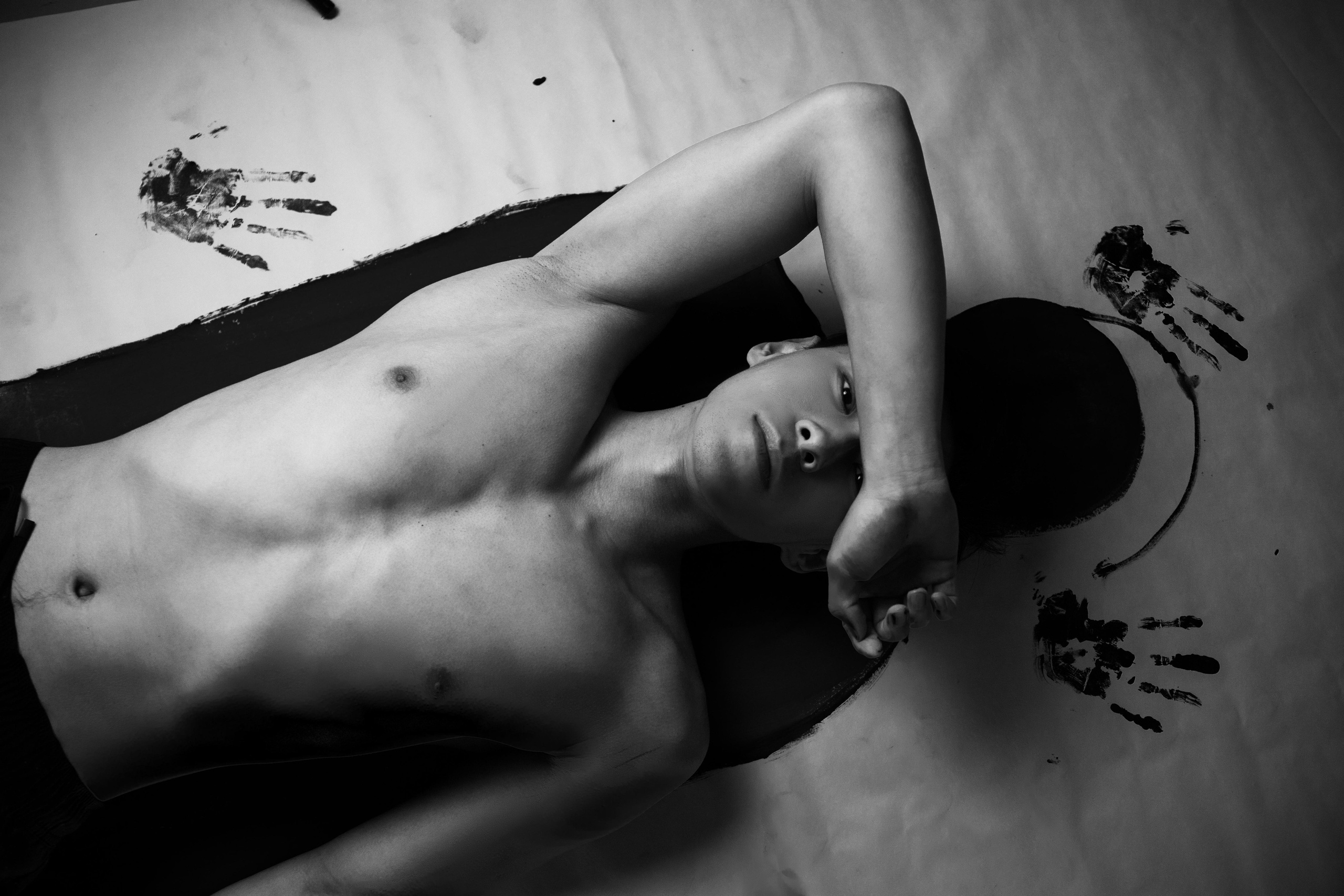 черно белое фото, черно белый, художник арт , Студийная фотосессия, арт фотограф, арт съемка , арт идея, Азиат парень, парень Азиат, Кореец, красивый кореец, Эльф, мифы и легенды Азии, мифы и легенды, косплей фотограф, косплей, фотограф, Studio photo shoot, art photographer, art shooting , art idea, Asian guy, Asian guy, Korean, handsome Korean, Elf, myths and legends of Asia, myths and legends, cosplay photographer, cosplay, photographer,black and white photo, black and white, artist art