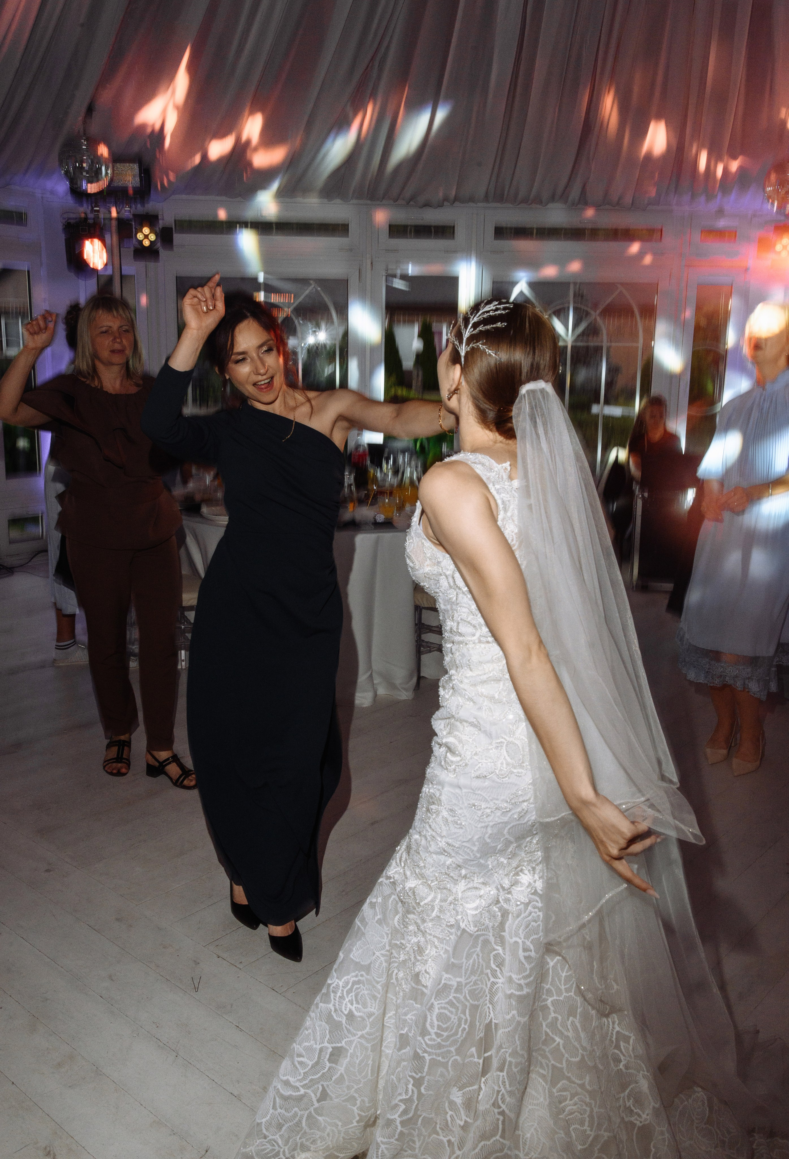 Альберт и Диана Zakolcovo Vtb. Фотограф Кирилл Верт