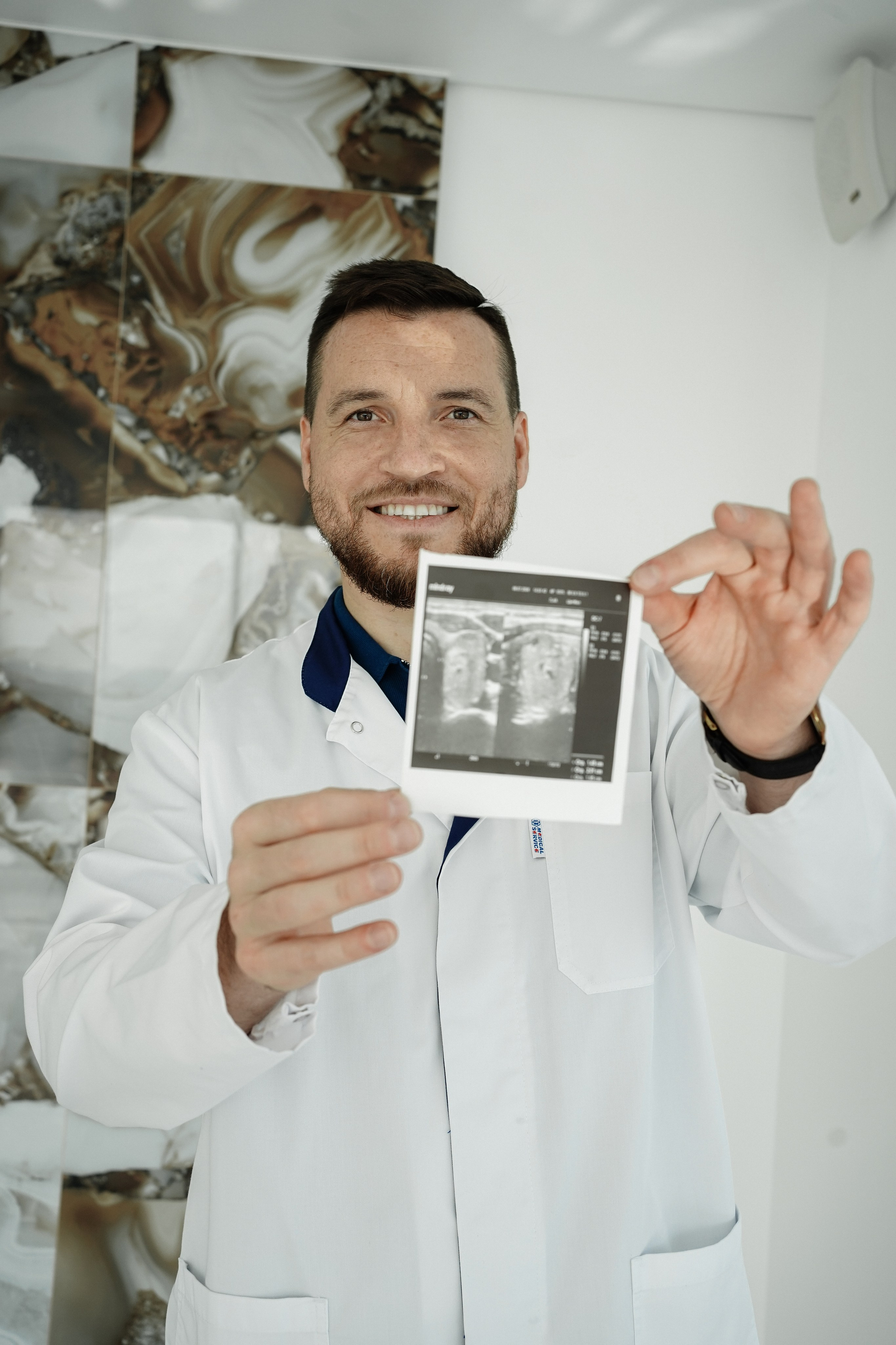 Виктор Хирург-эндокринолог. Фотограф Ольга Игорева