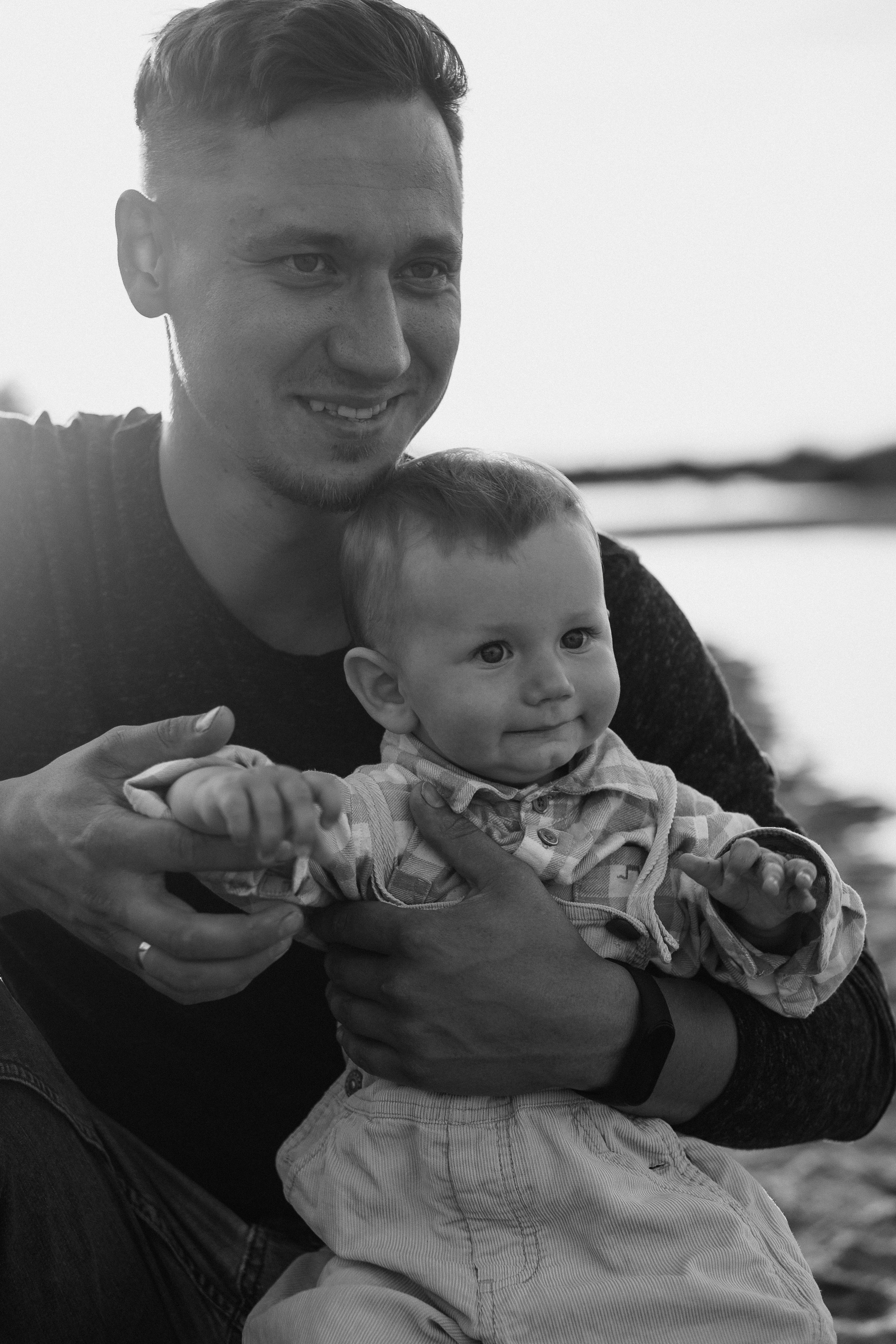 Стефан с родителями на заливе. Фотограф Ольга Игорева