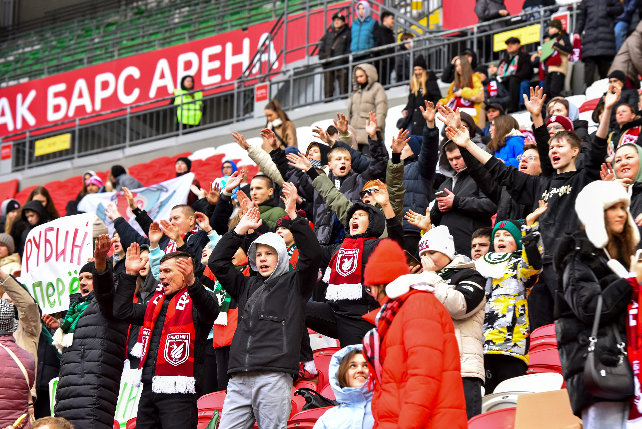 Футбольный фотограф. Спортивный и репортажный фотограф в Казани Вячеслав Сатонин