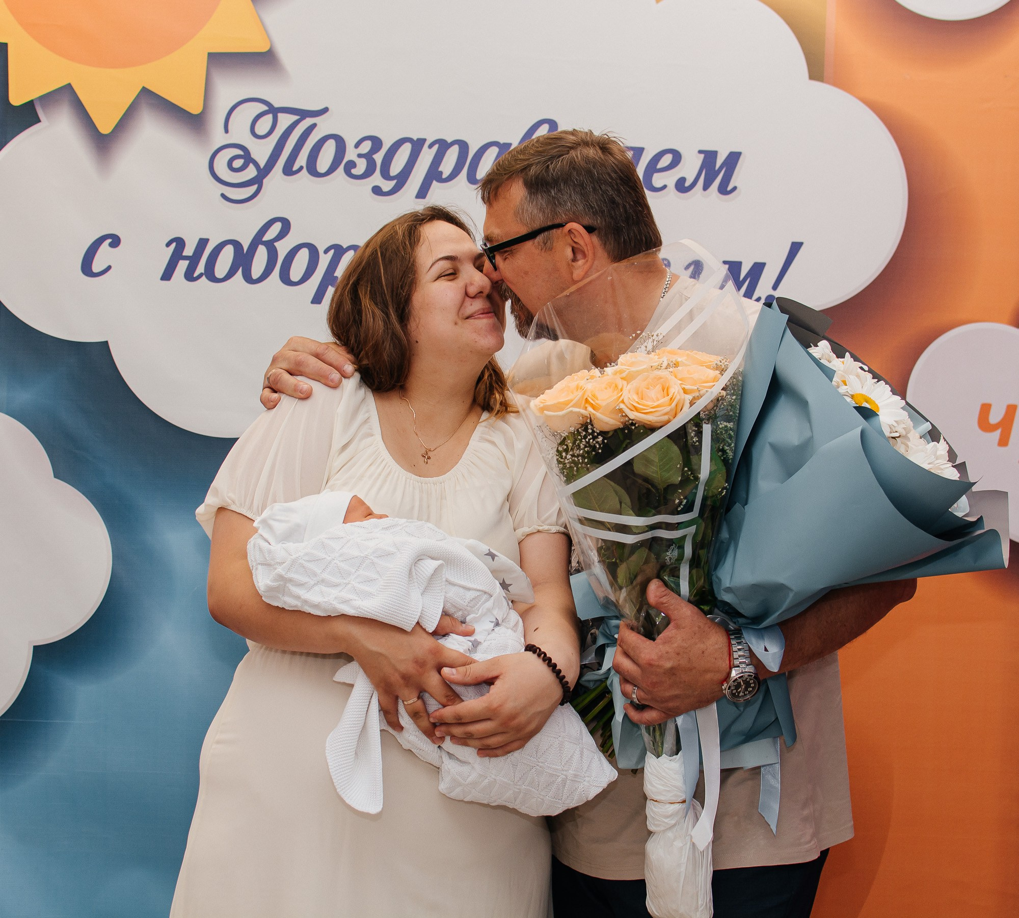 Выписка из роддома. Фотограф Ростов-на-Дону | фототерапевт