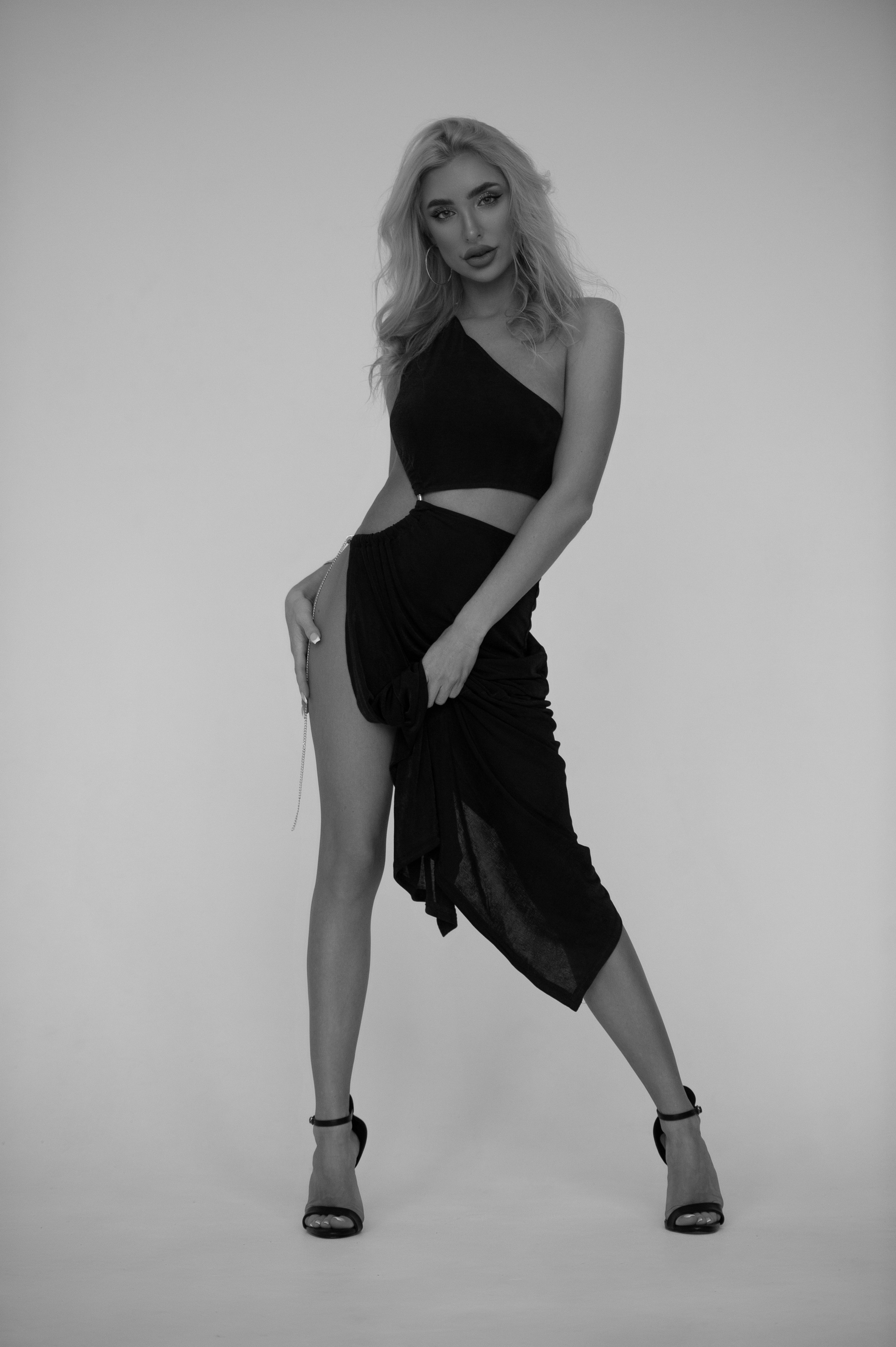 Фотосессия в стиле минимализм. Александр Mr.Brass — фотографирую женский портрет в Москве