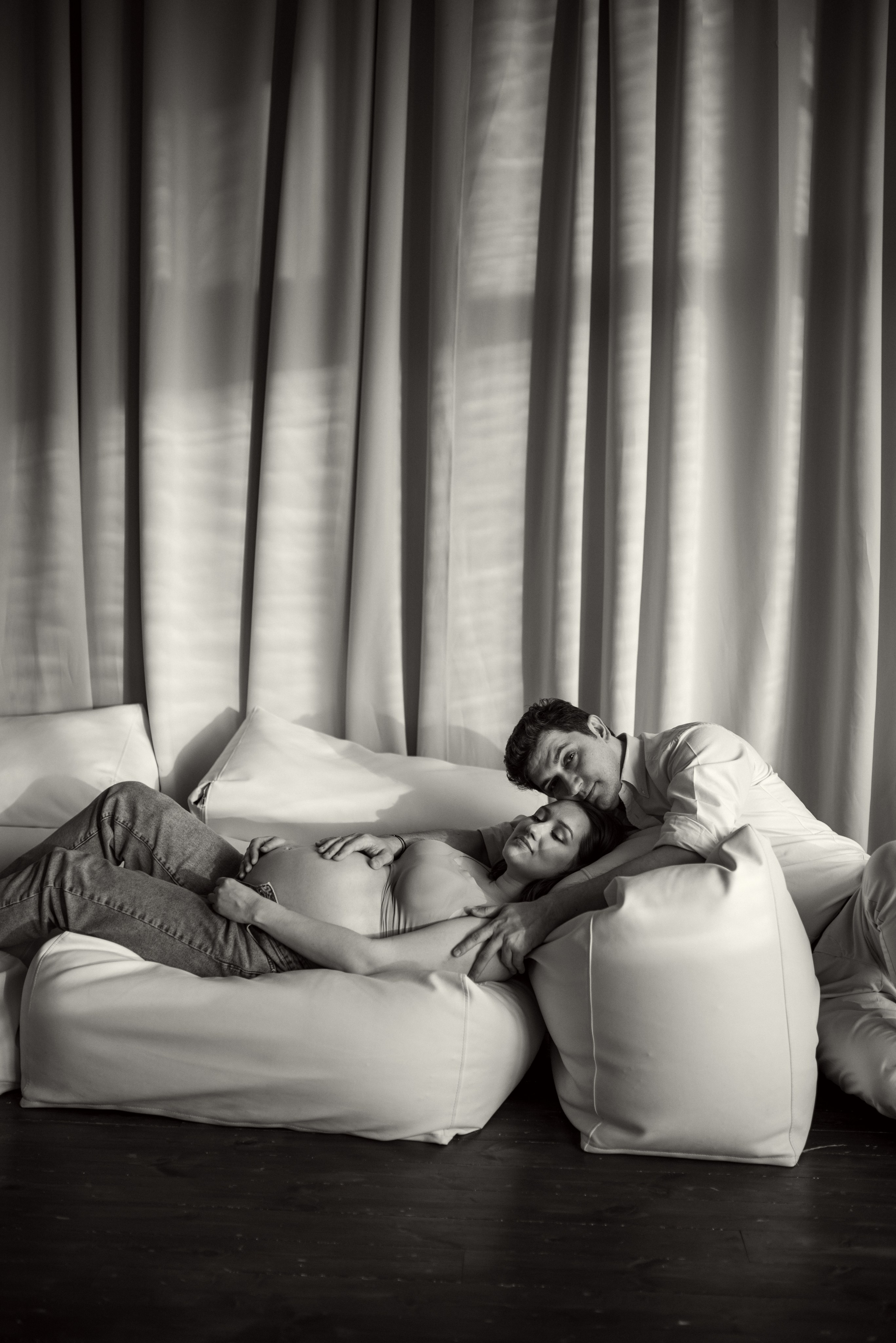 Фотосессия беременности в фотостудии. Семейная фотосессия Бутово Москва фотограф Алина Морщагина